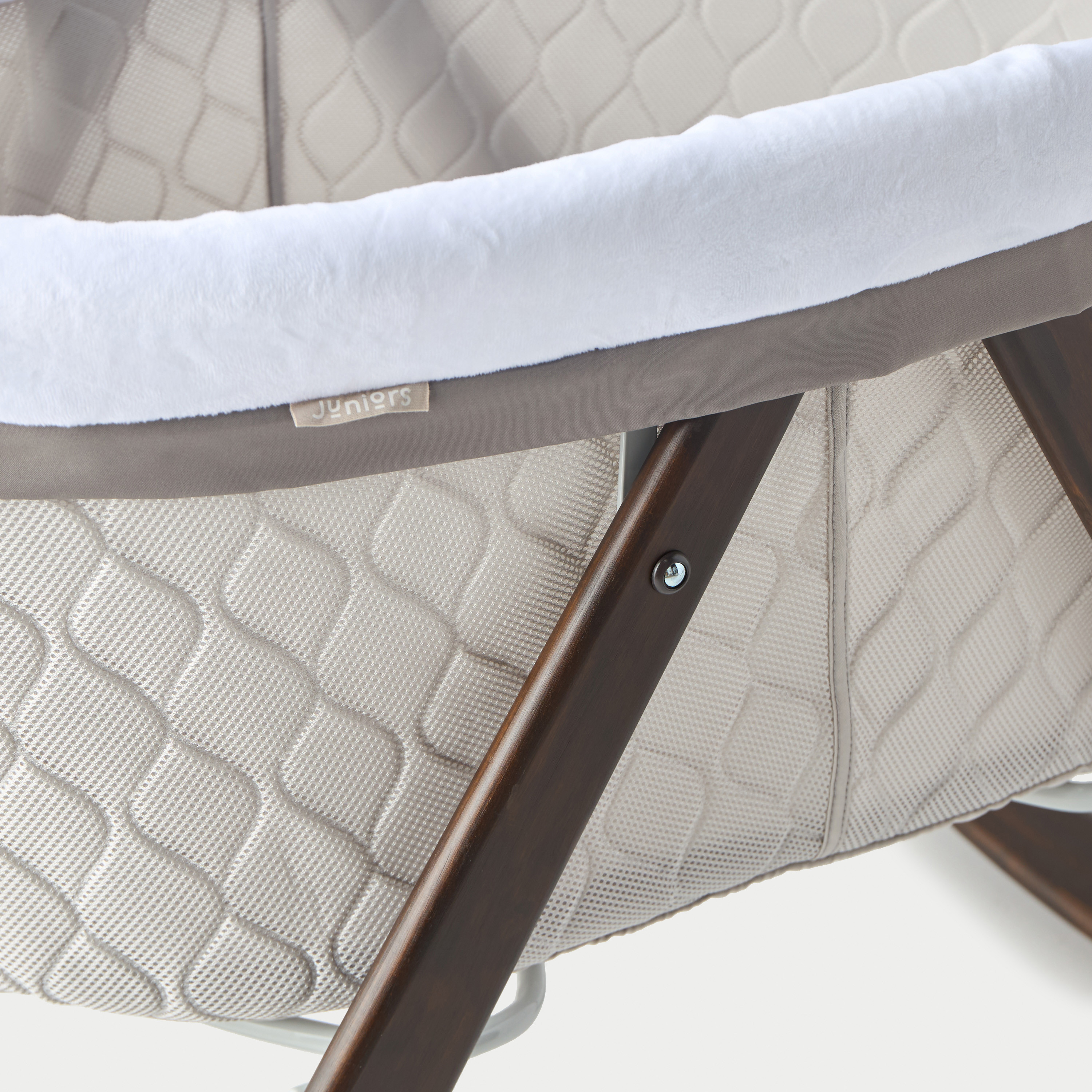 Juniors Quilted Mia Wooden Bassinet-baby-nursery-furniture-cribsandbeds-bassinets-image-5