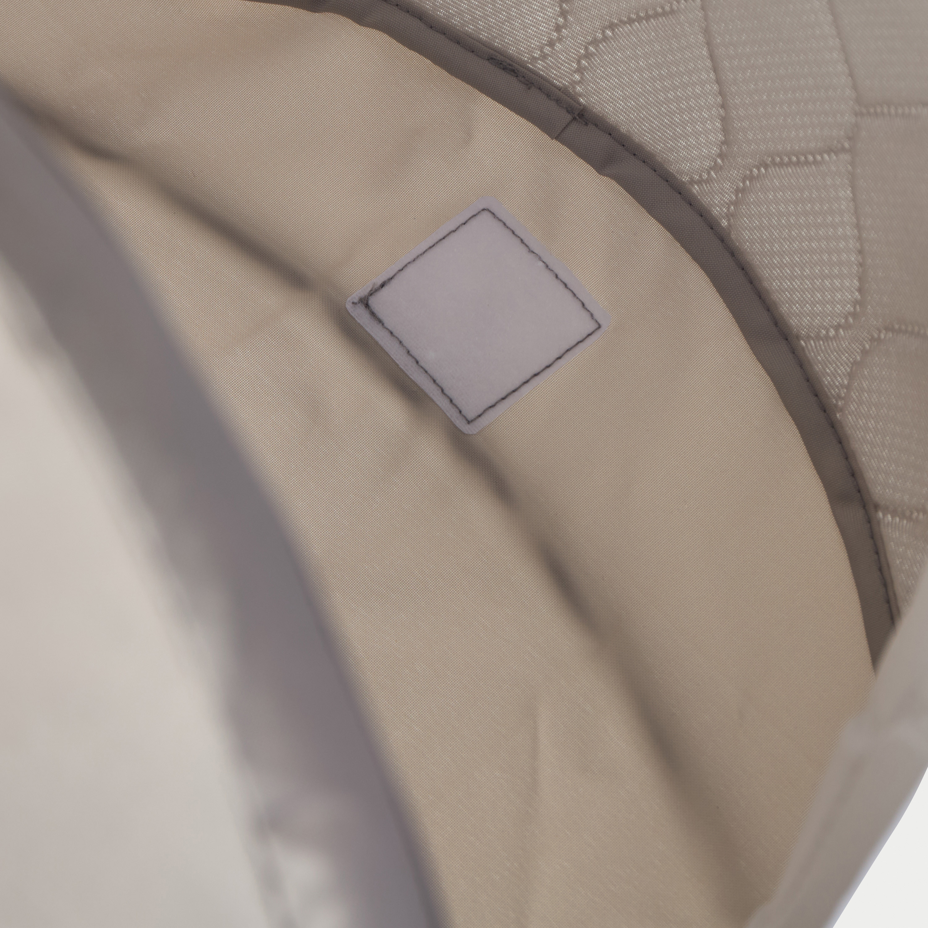 Juniors Quilted Mia Wooden Bassinet-baby-nursery-furniture-cribsandbeds-bassinets-image-9