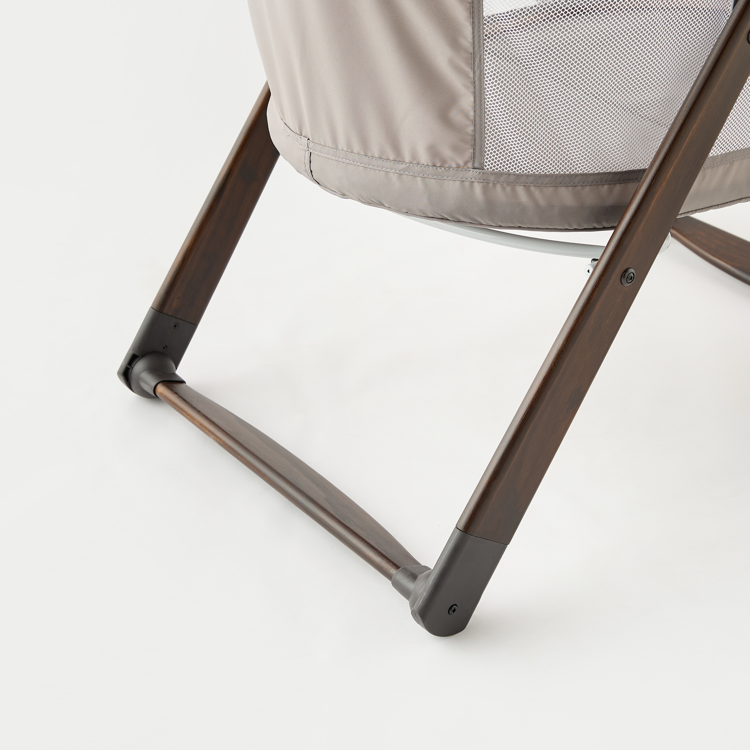 Juniors Mia Wooden Bassinet-baby-nursery-furniture-cribsandbeds-bassinets-image-5