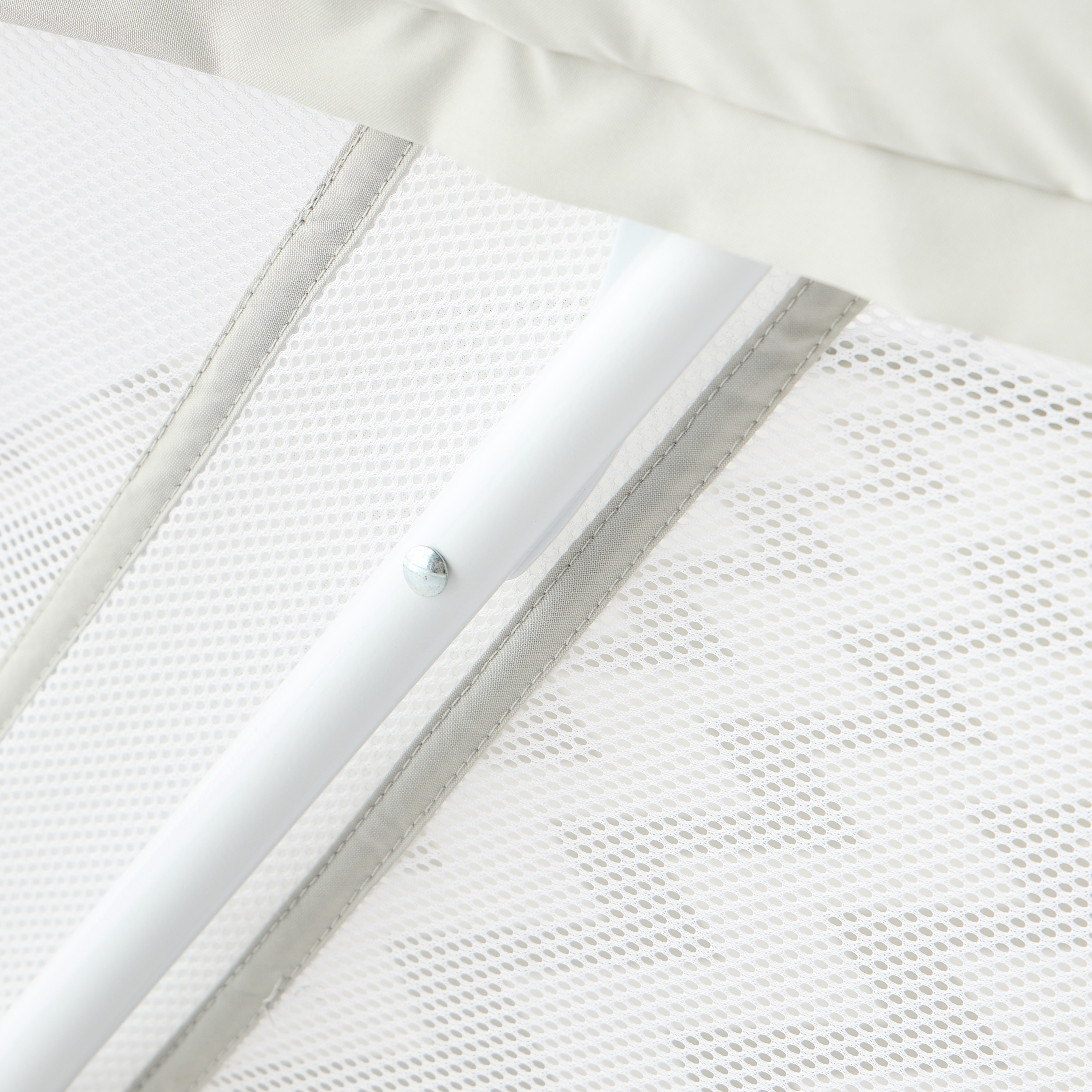 Juniors Riley Travel Bassinet-baby-nursery-furniture-cribsandbeds-bassinets-image-4