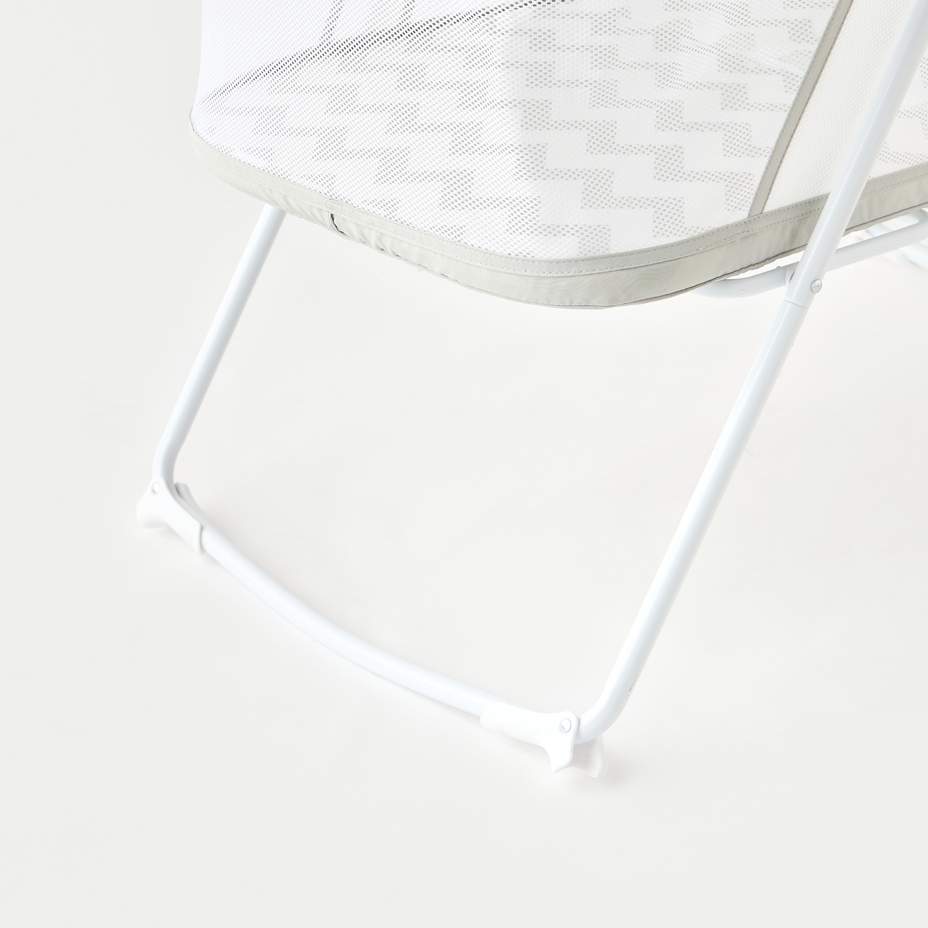 Juniors Riley Travel Bassinet-baby-nursery-furniture-cribsandbeds-bassinets-image-5