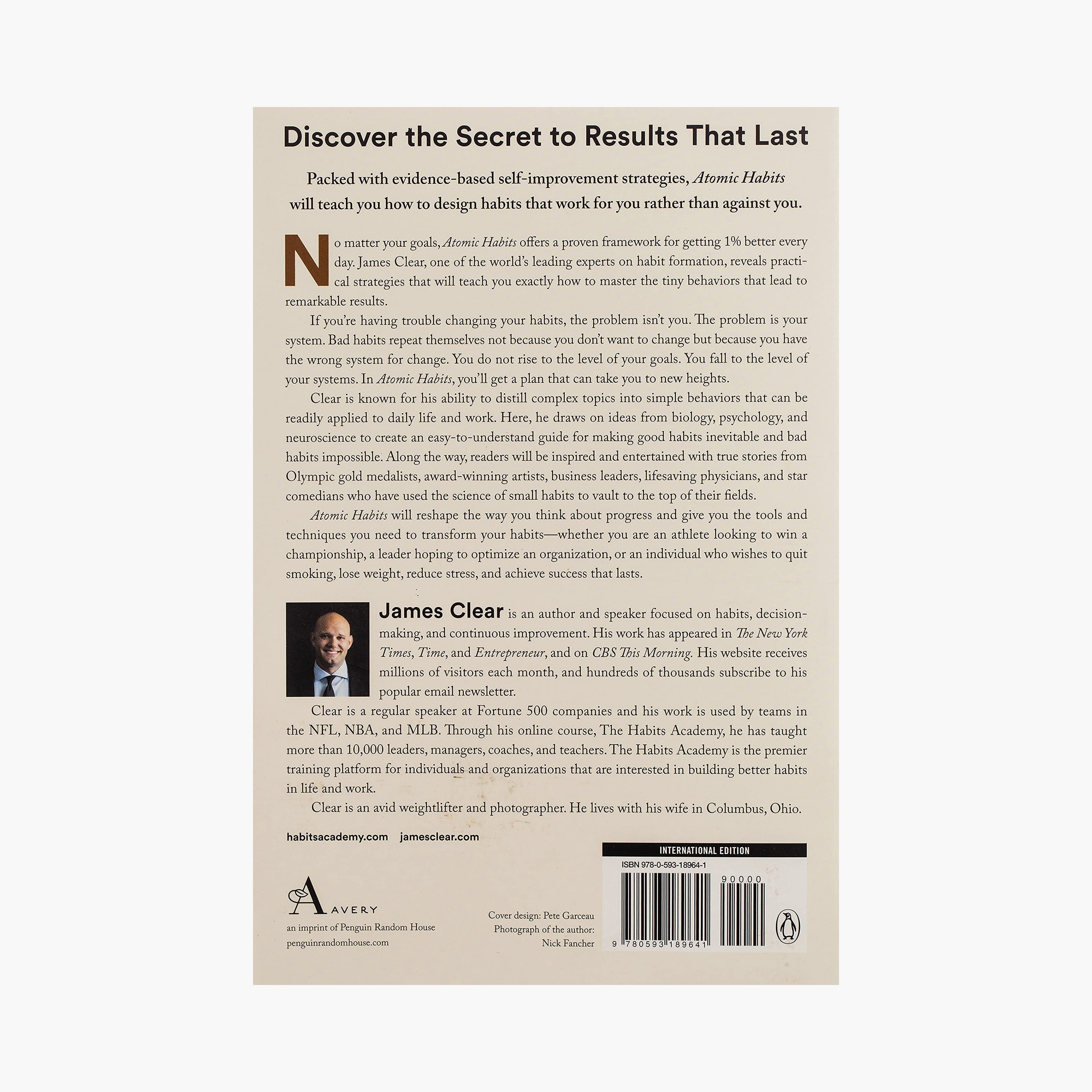 Buy Atomic Habits - Clear James Online | Centrepoint UAE