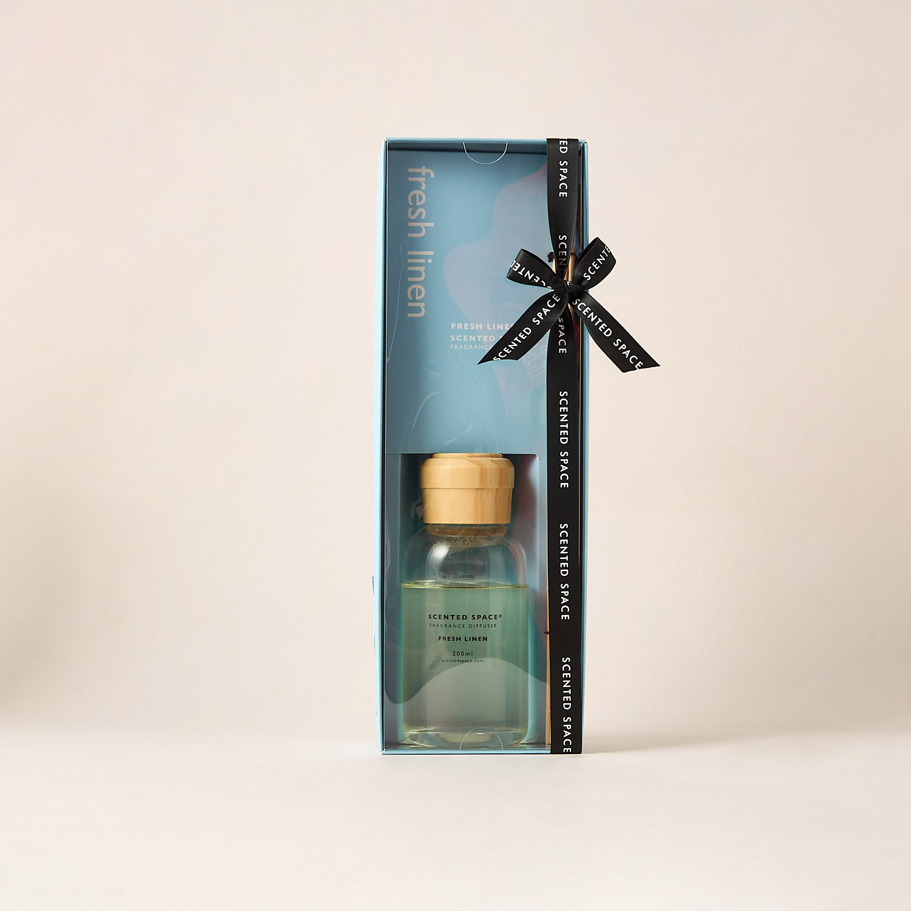 طقم موزع عطور برائحة الكتان المنعش من سينتد سبيس - 200 مل-household-homefragrance-reeddiffusers-image-4