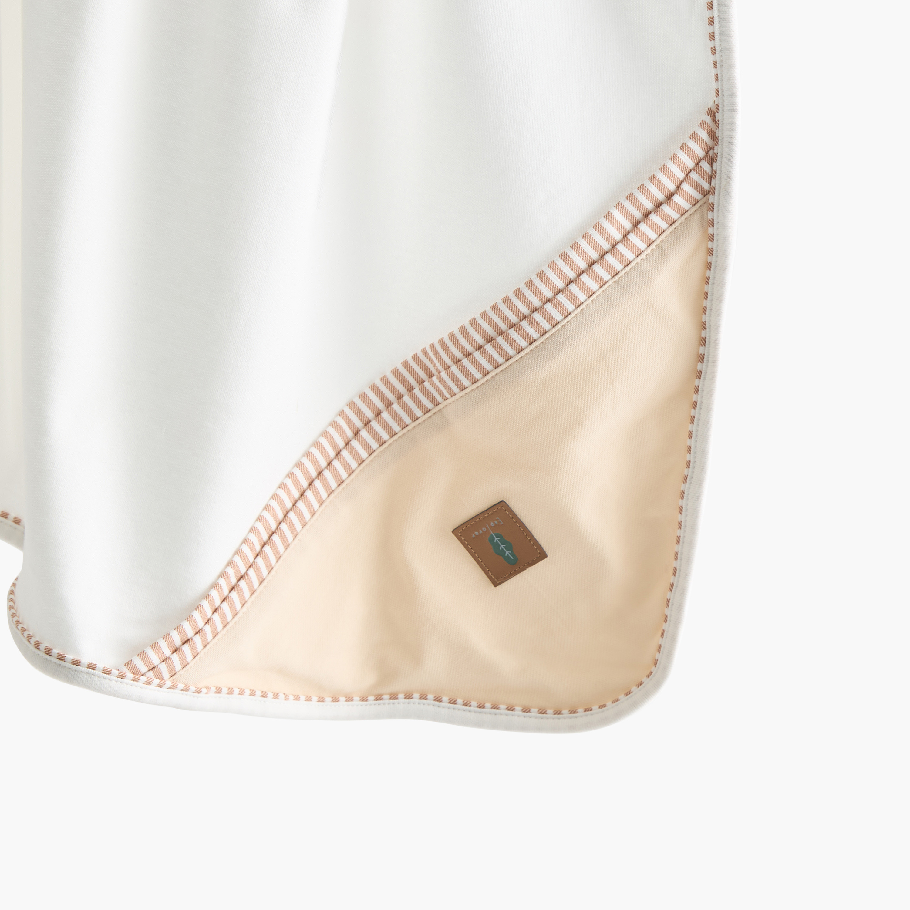 بطّانية حديثي ولادة بزخارف من جونيورز - 70x70 سم-baby-nursery-blanketsandswaddles-blanketsandquilts-image-3