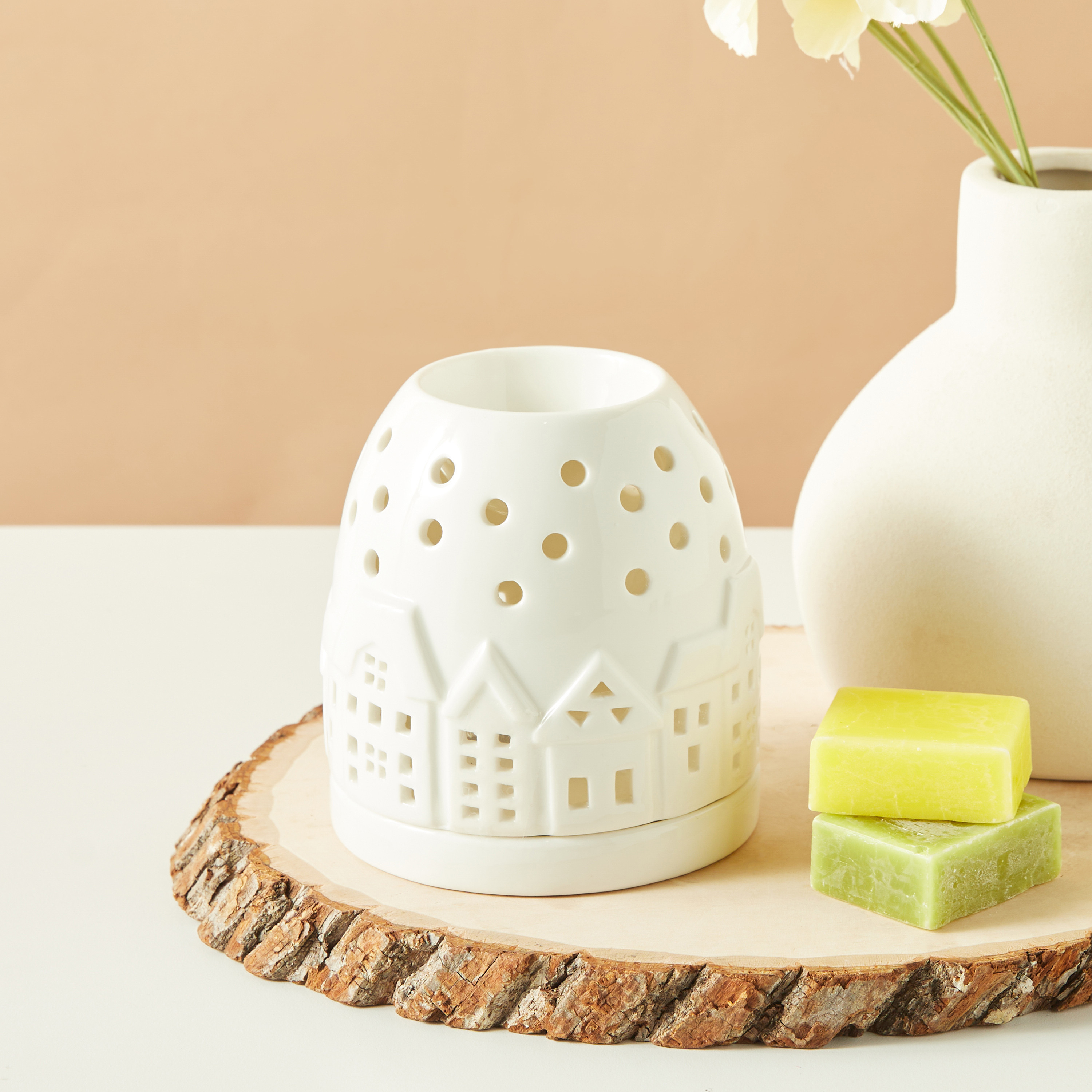 مبخرة زيت سيراميك من هاوس - 10x10x11-household-homefragrance-burners-image-2