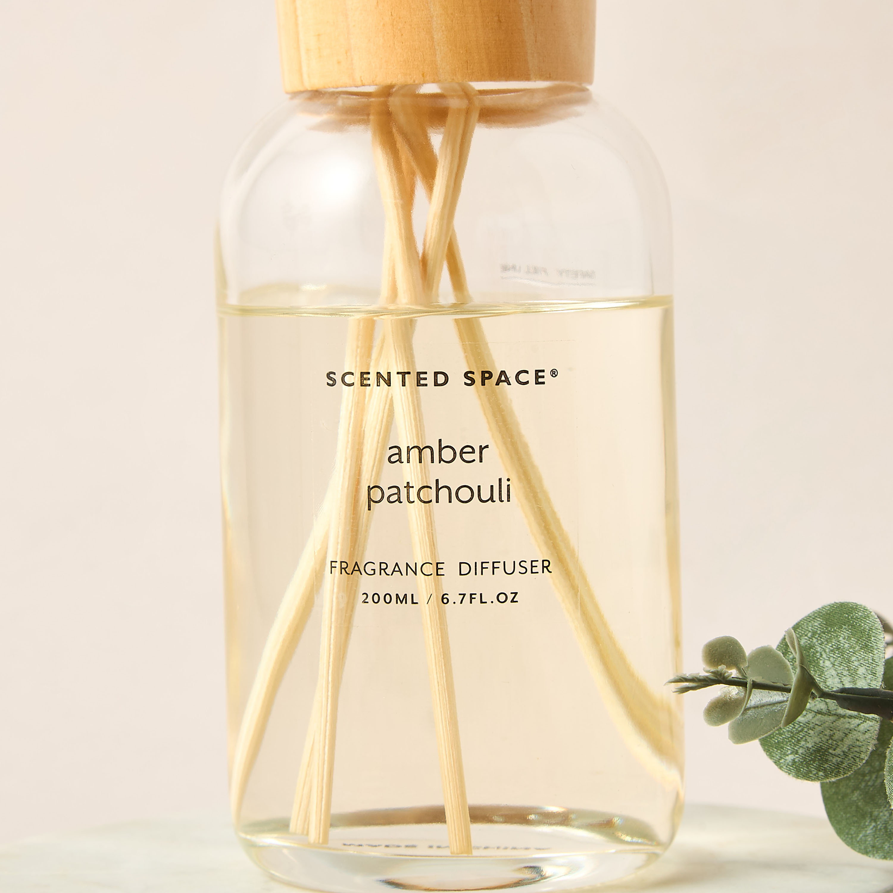 Scented Space Amberian Woods Reed Diffuser - 200 ml-household-homefragrance-reeddiffusers-image-3