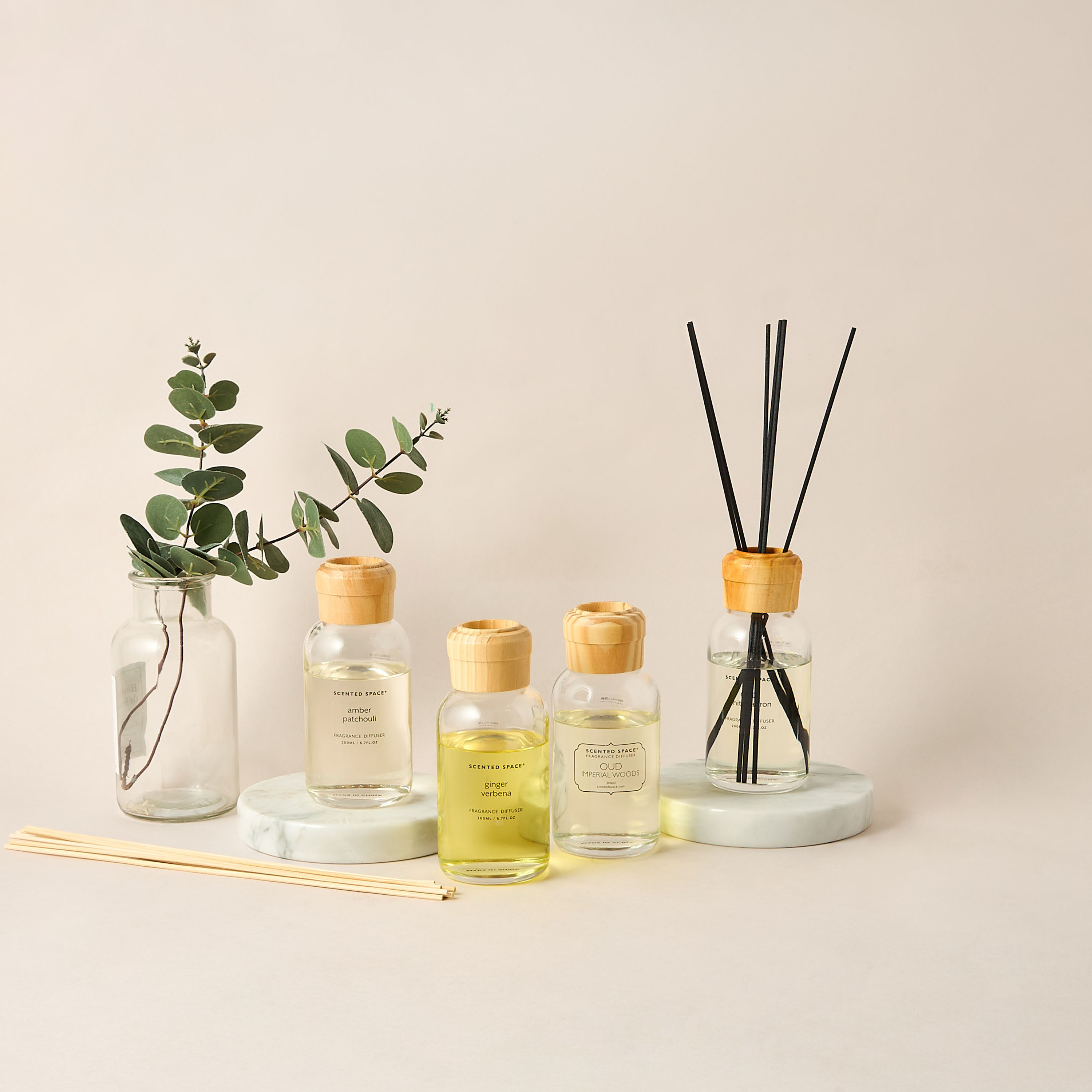 Scented Space Amberian Woods Reed Diffuser - 200 ml-household-homefragrance-reeddiffusers-image-4