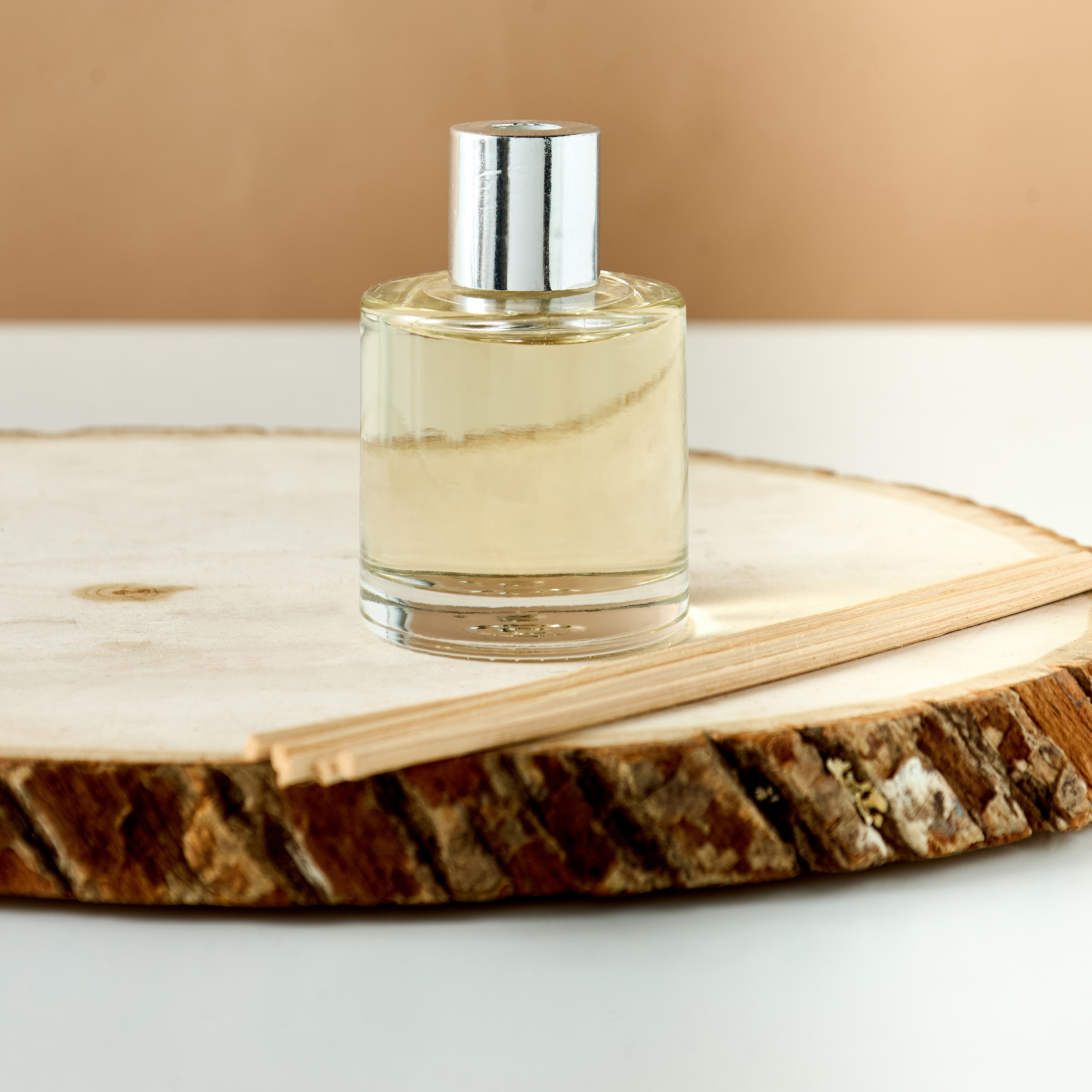 Elements English Oak and Blackcurrant Reed Diffuser - 50 ml-household-homefragrance-reeddiffusers-image-2