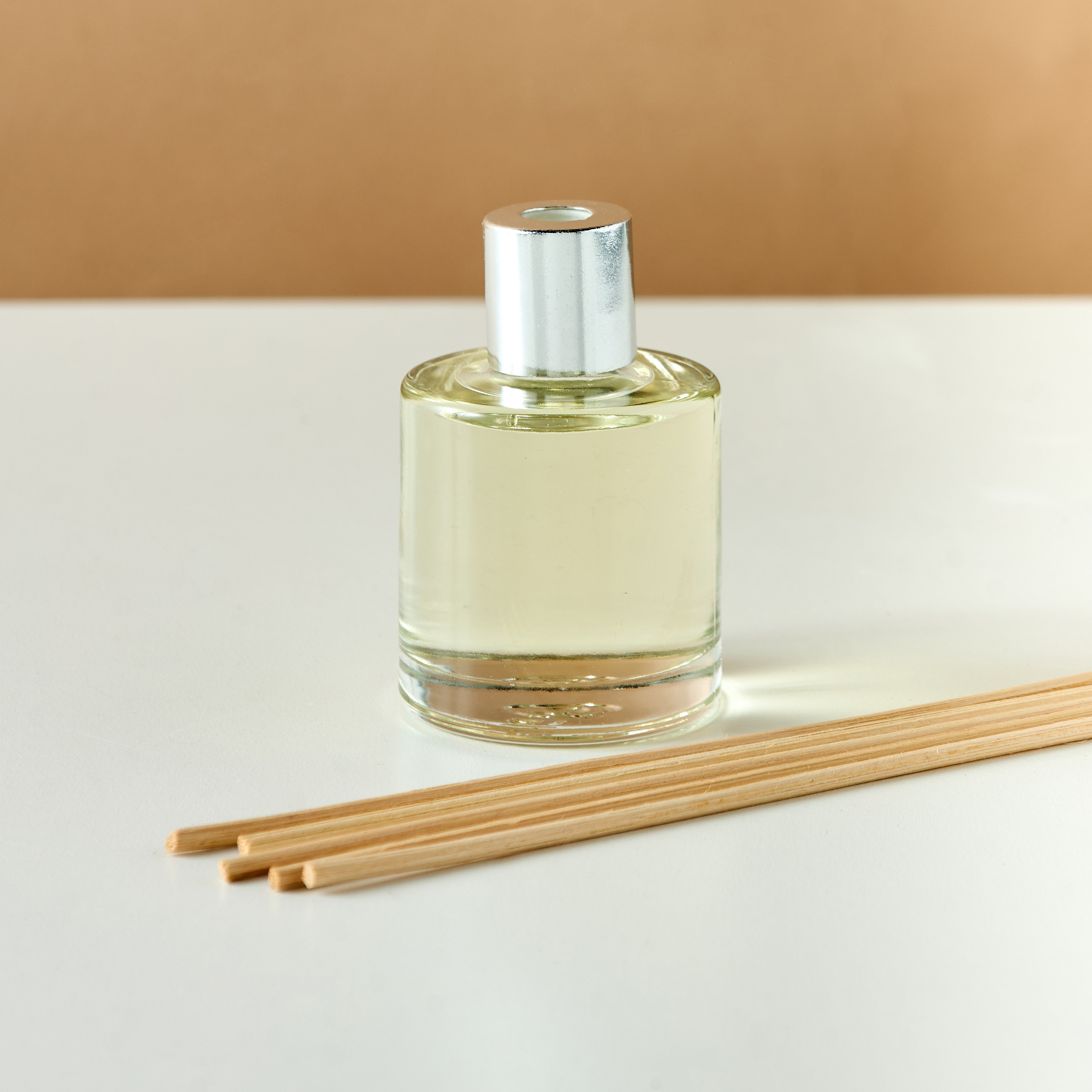 Elements Peony and Blush Suede Reed Diffuser - 50 ml-household-homefragrance-reeddiffusers-image-2