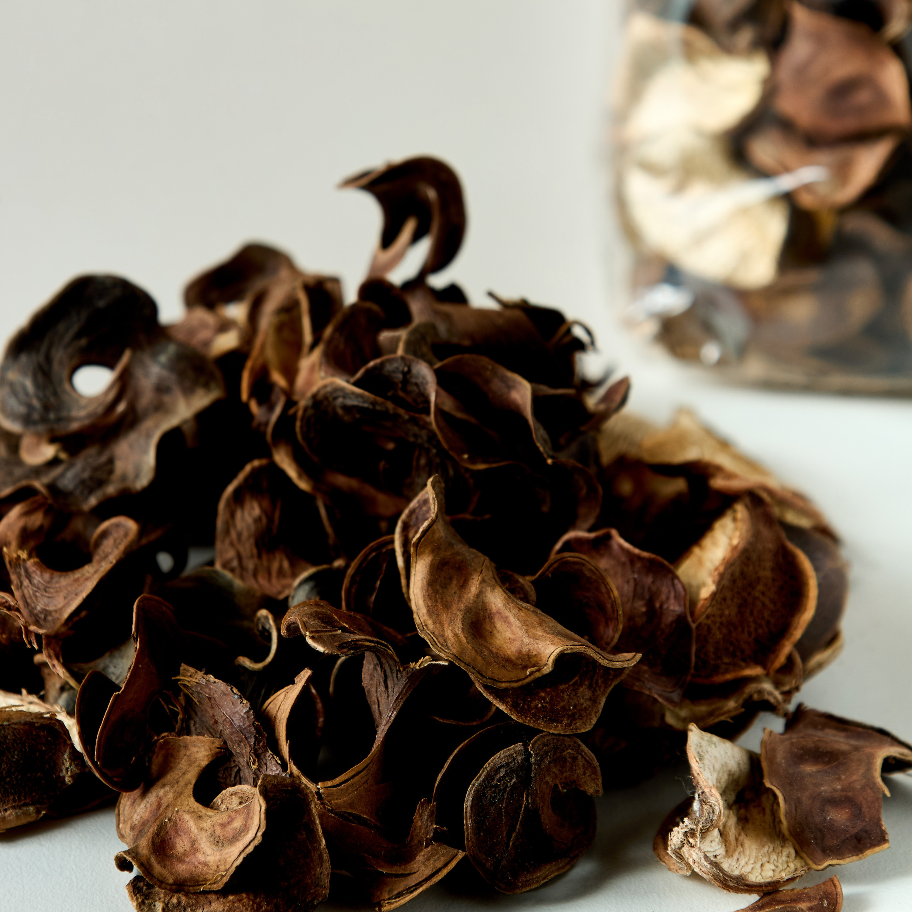 نباتات مجففة عطرية من الفاوانيا وبلش من إليمينتس - 150 جرام-household-homefragrance-potpourri-image-3