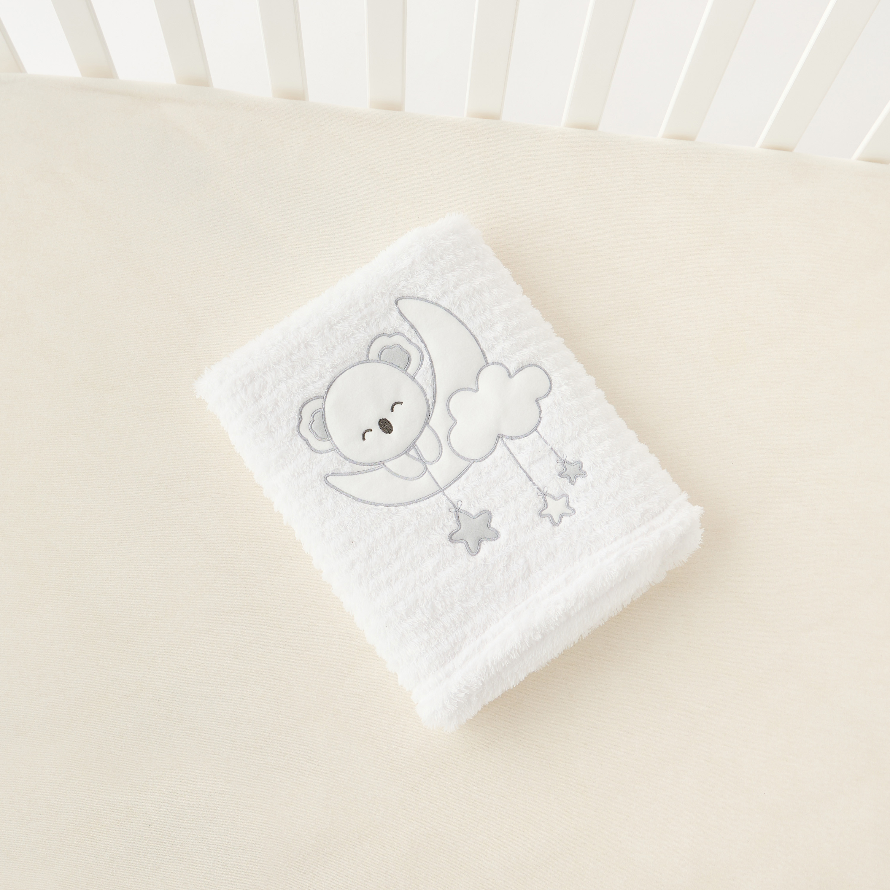 Juniors Polyboa Applique Detail Raschel Blanket - 76x102 cm-baby-nursery-blanketsandswaddles-blanketsandquilts-image-4