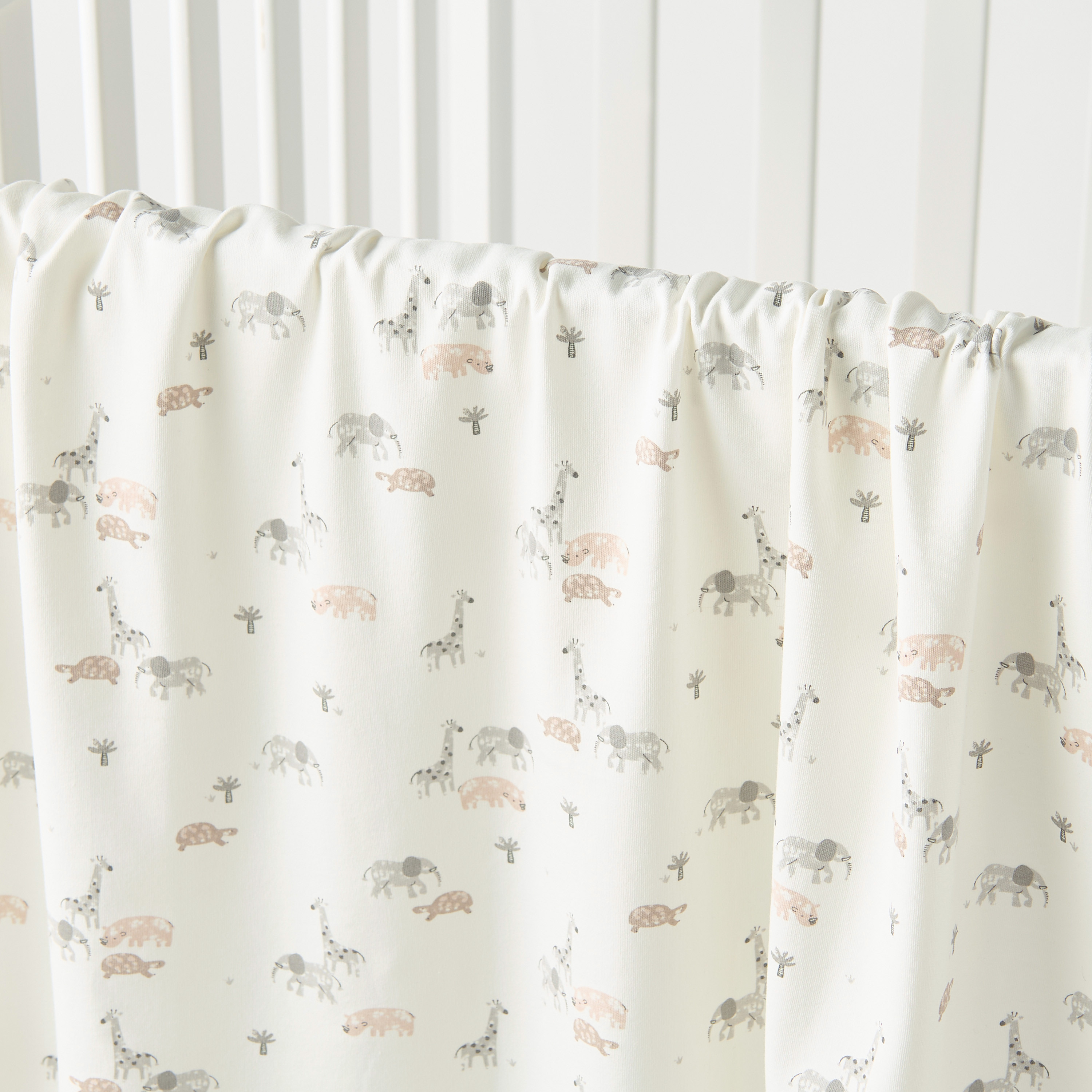 بطّانيّة حديثي ولادة بطبعات سفاري من جونيورز - 70x70 سم-baby-nursery-blanketsandswaddles-receivingblankets-image-2