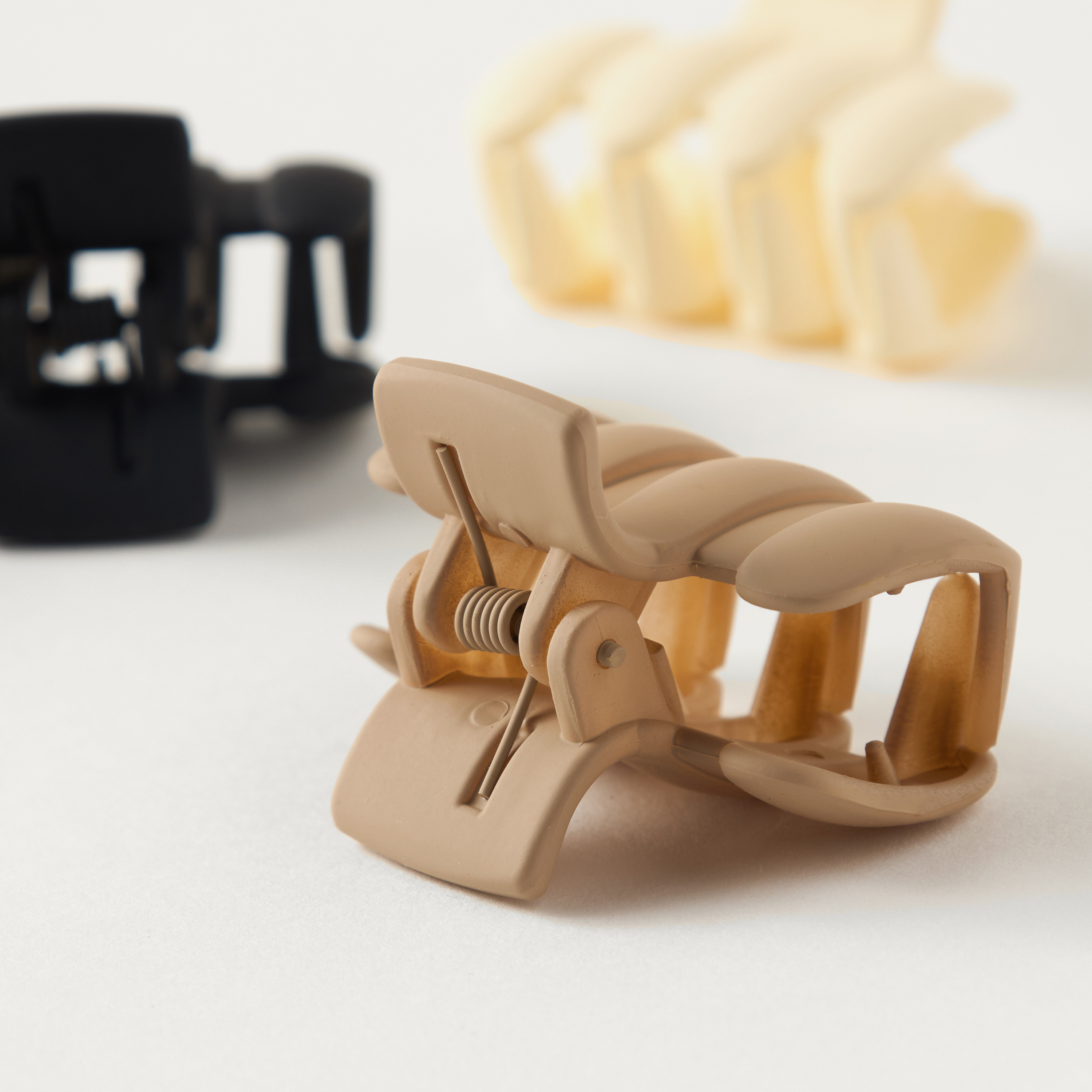 مشابك شعر سادة - طقم 4 قطع-women-hairaccessories-clamps-image-4