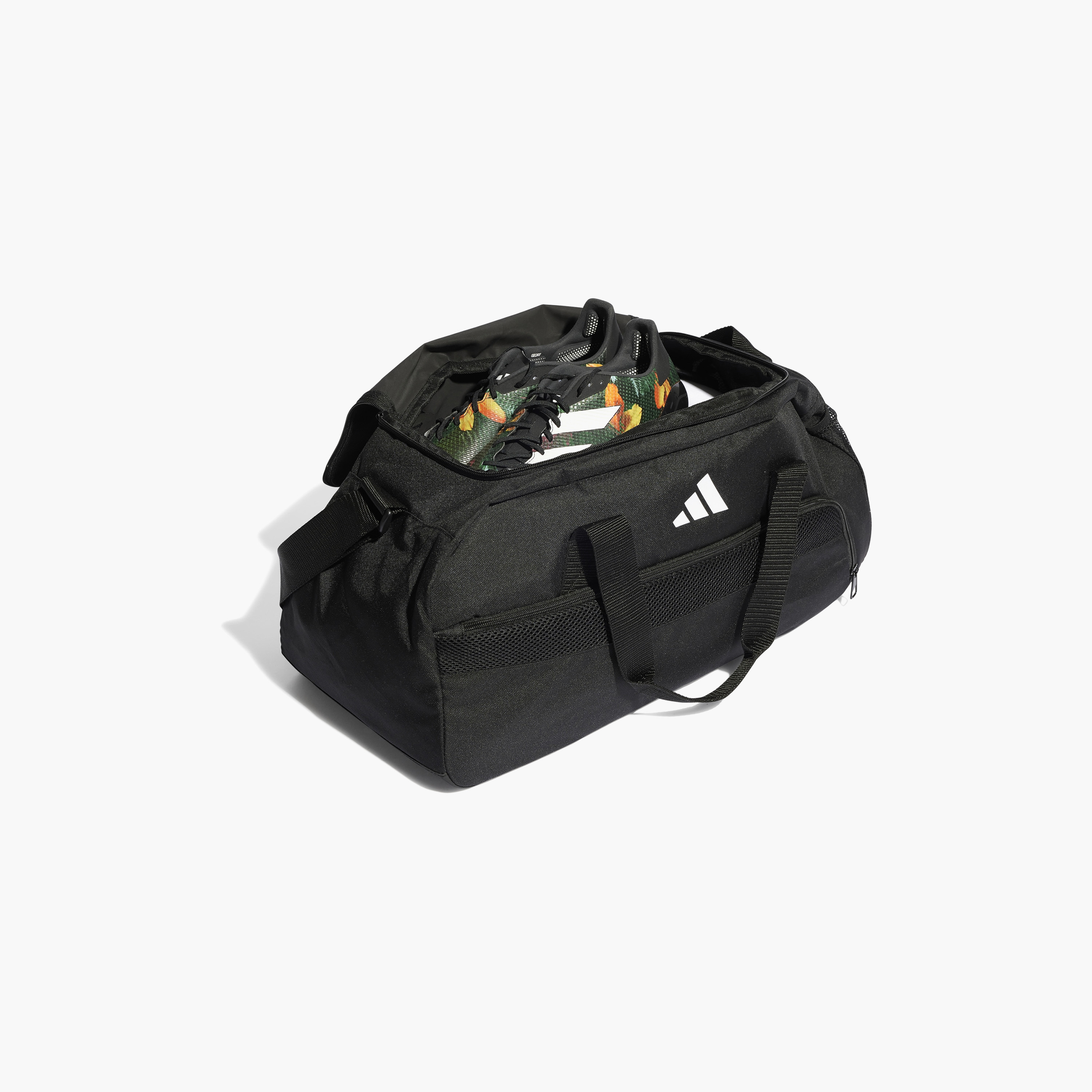 حقيبة دافل صغيرة ذو تيرو ليج بشعار من أديداس HS9752 | OE-sports-gear-gym-image-3