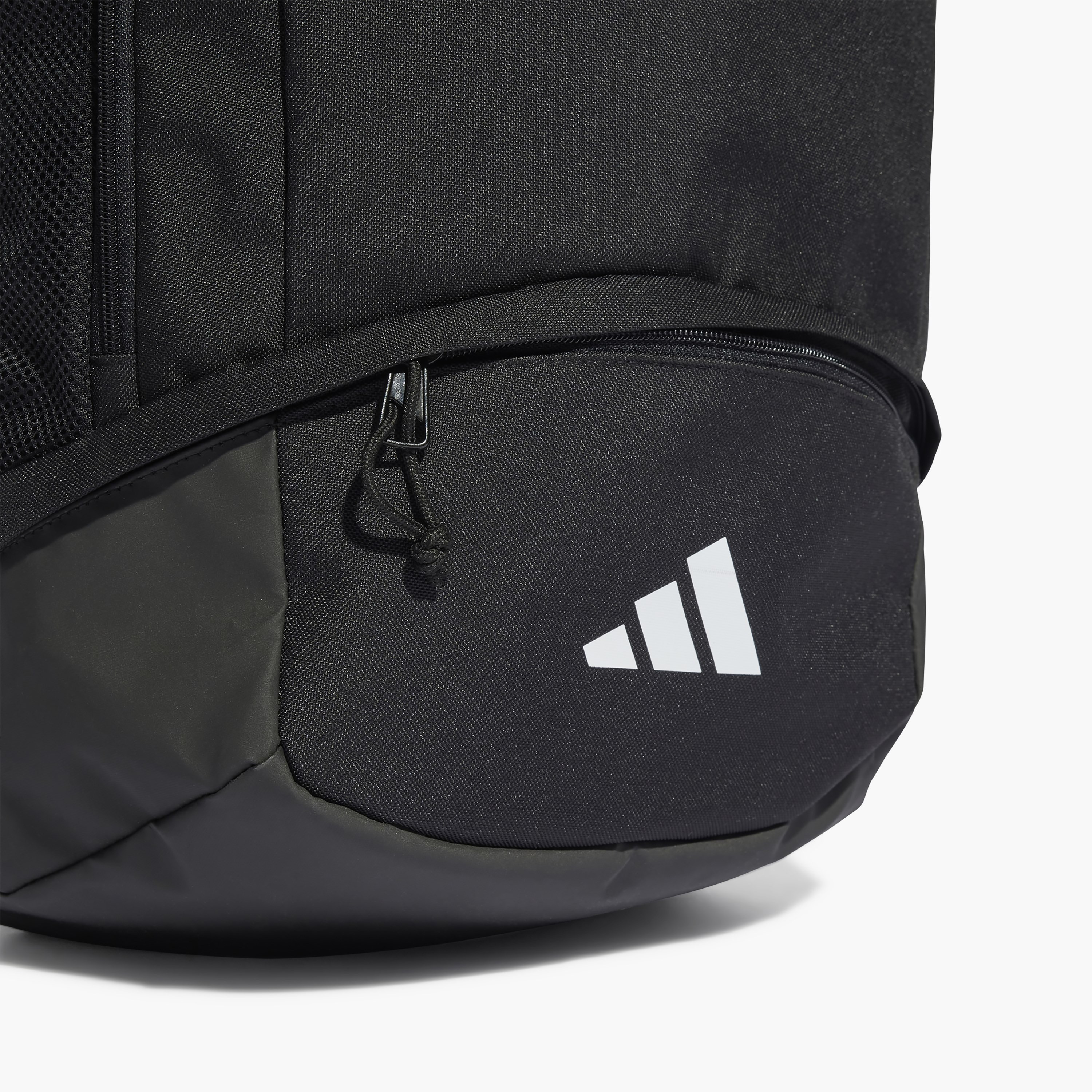 شنطة ظهر بشعار 3 أشرطة تريو 23 ليج من أديداس - HS9758 | OE-school-bagsandbackpacks-backpacks-image-5