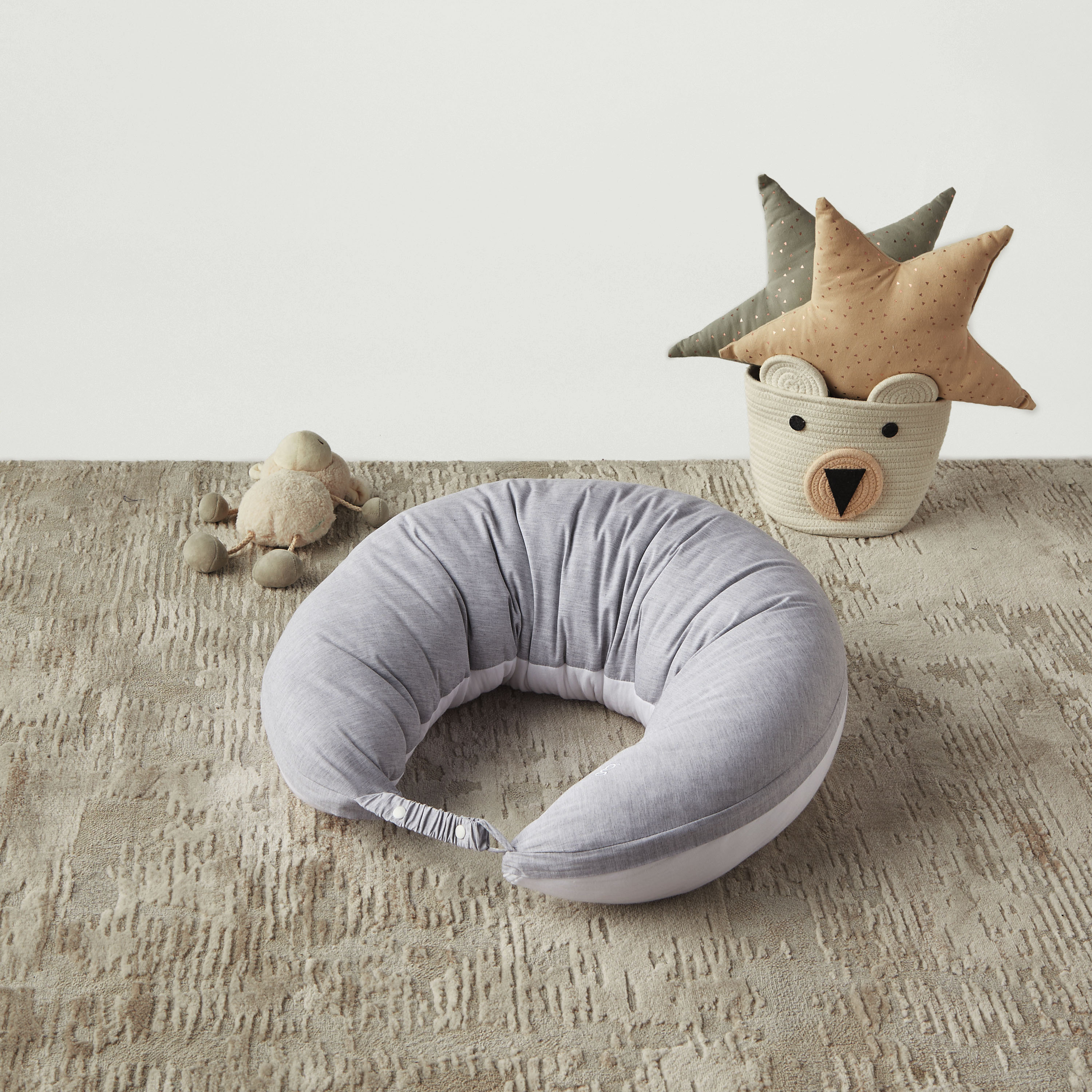Giggles Feeding Pillow-baby-feeding-breastfeedingandcare-image-1
