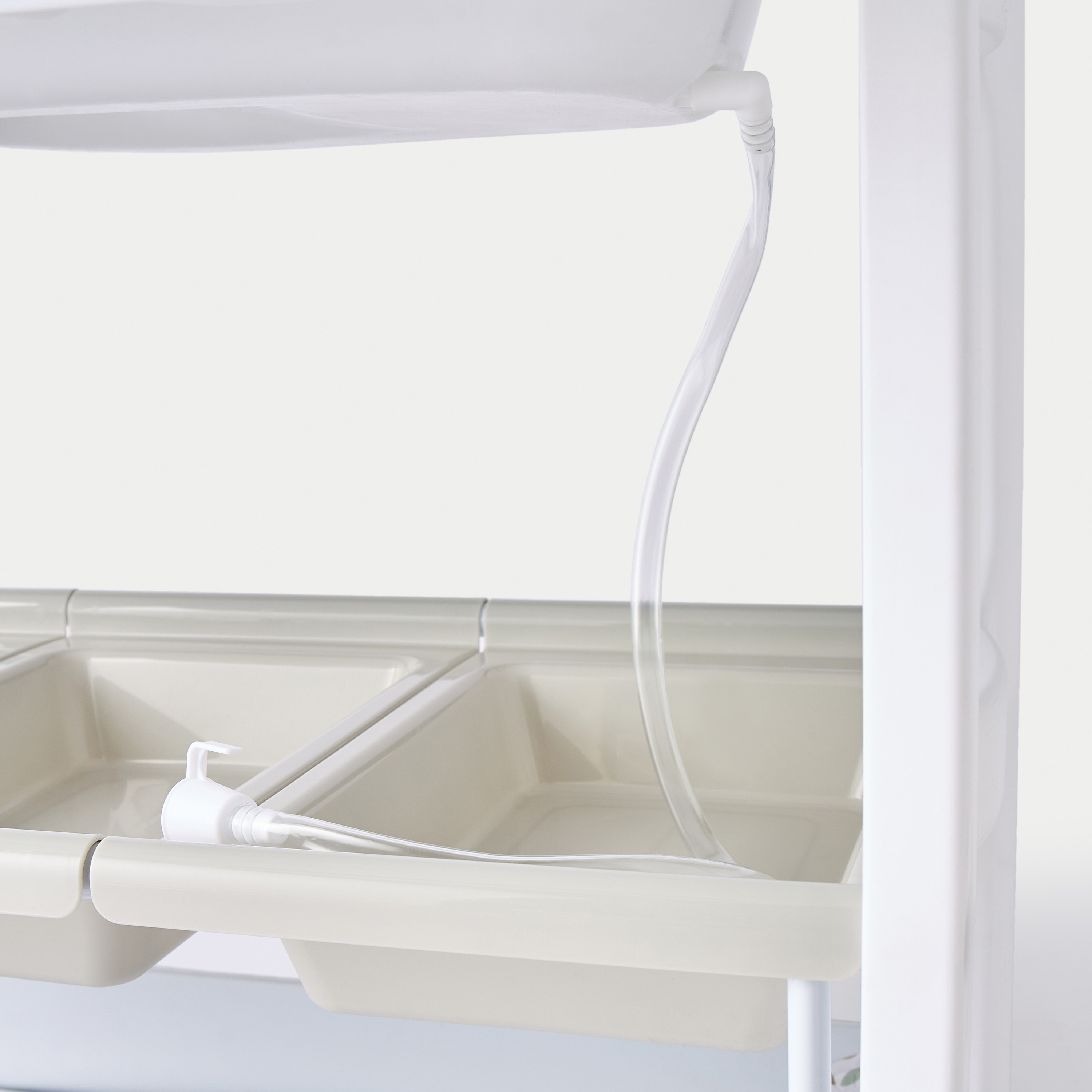 طاولة تغيير الحفاضات بحوض استحمام قابل للإزالة أوشن جلاكسي من جونيورز-baby-bathandcare-changingtables-image-1