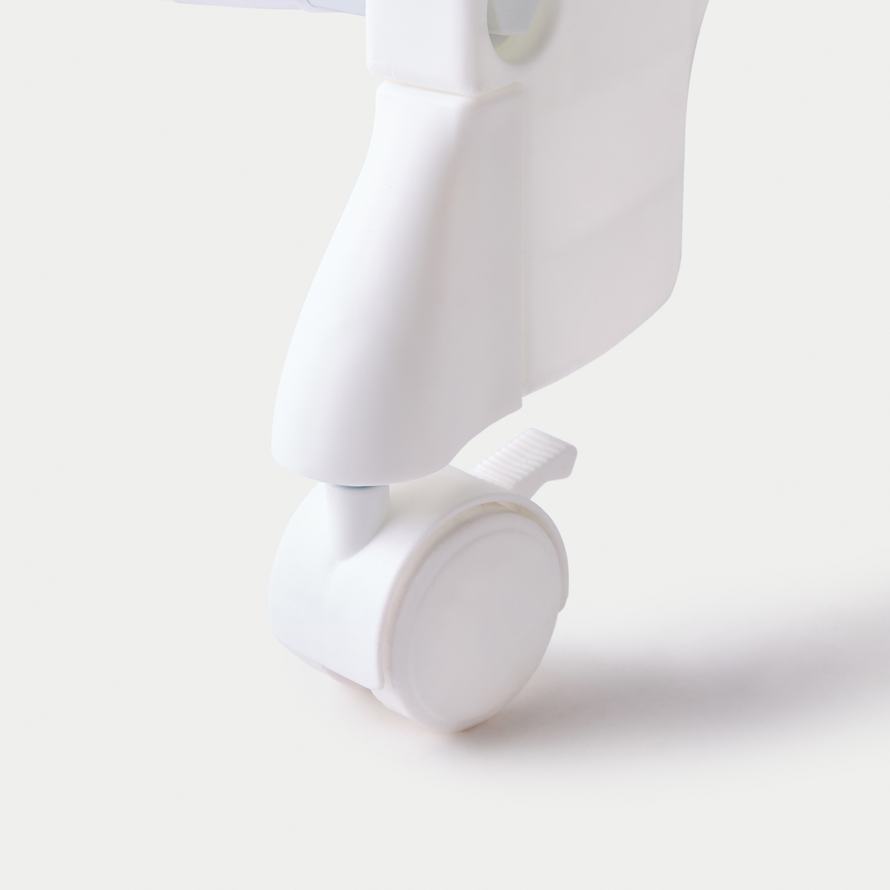 طاولة تغيير الحفاضات بحوض استحمام قابل للإزالة أوشن جلاكسي من جونيورز-baby-bathandcare-changingtables-image-2