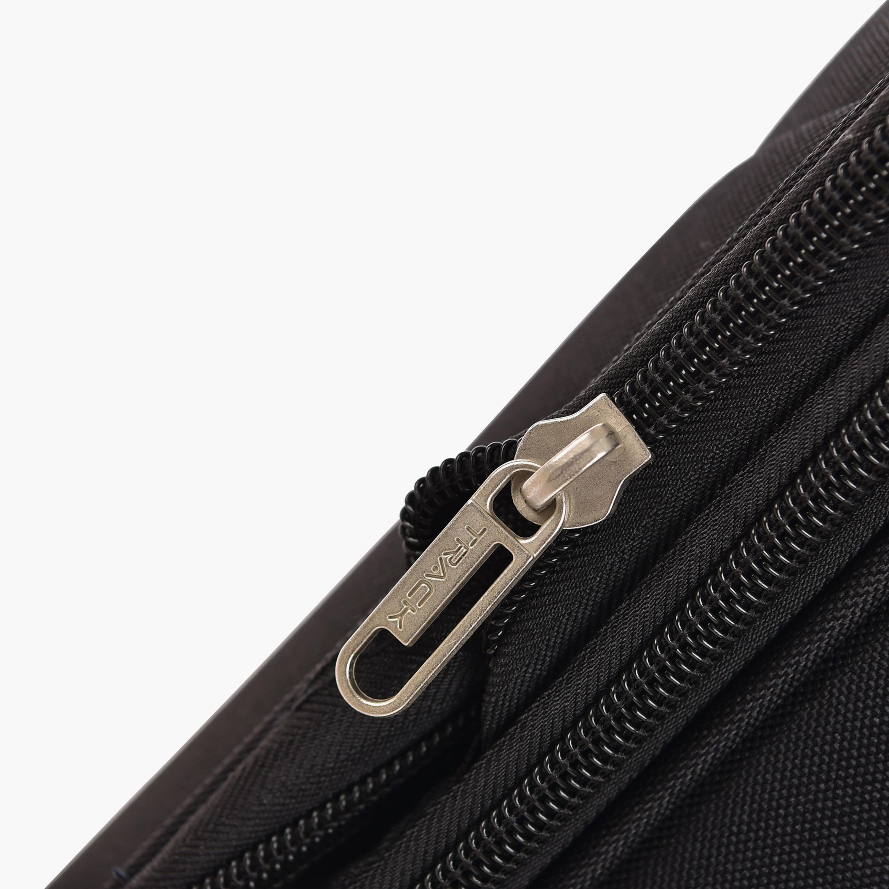 تراك- شنطة 55 سم حجم مناسب للمقصورة بأربع عجلات مع قفل مركب | LG003-20-travel-luggagesandbags-luggage-image-2