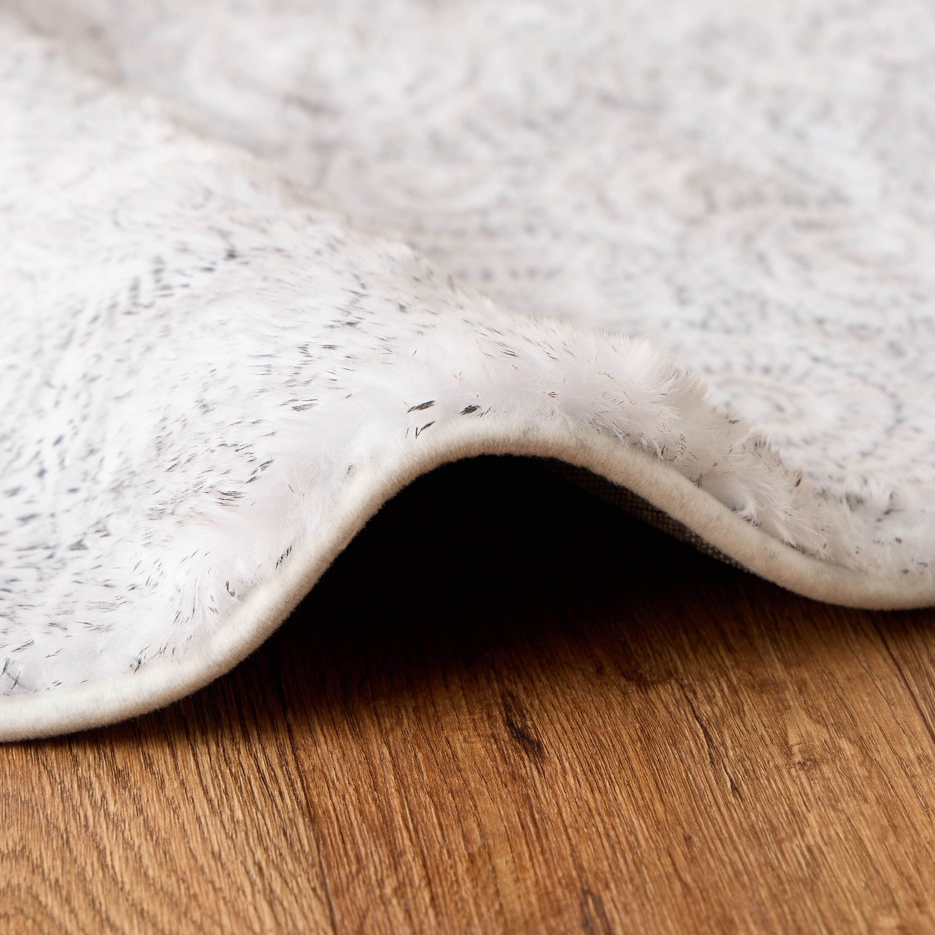 Foiled Faux Rabbit Fur Rug - 120 cms-household-rugsandcarpets-rugs-image-4