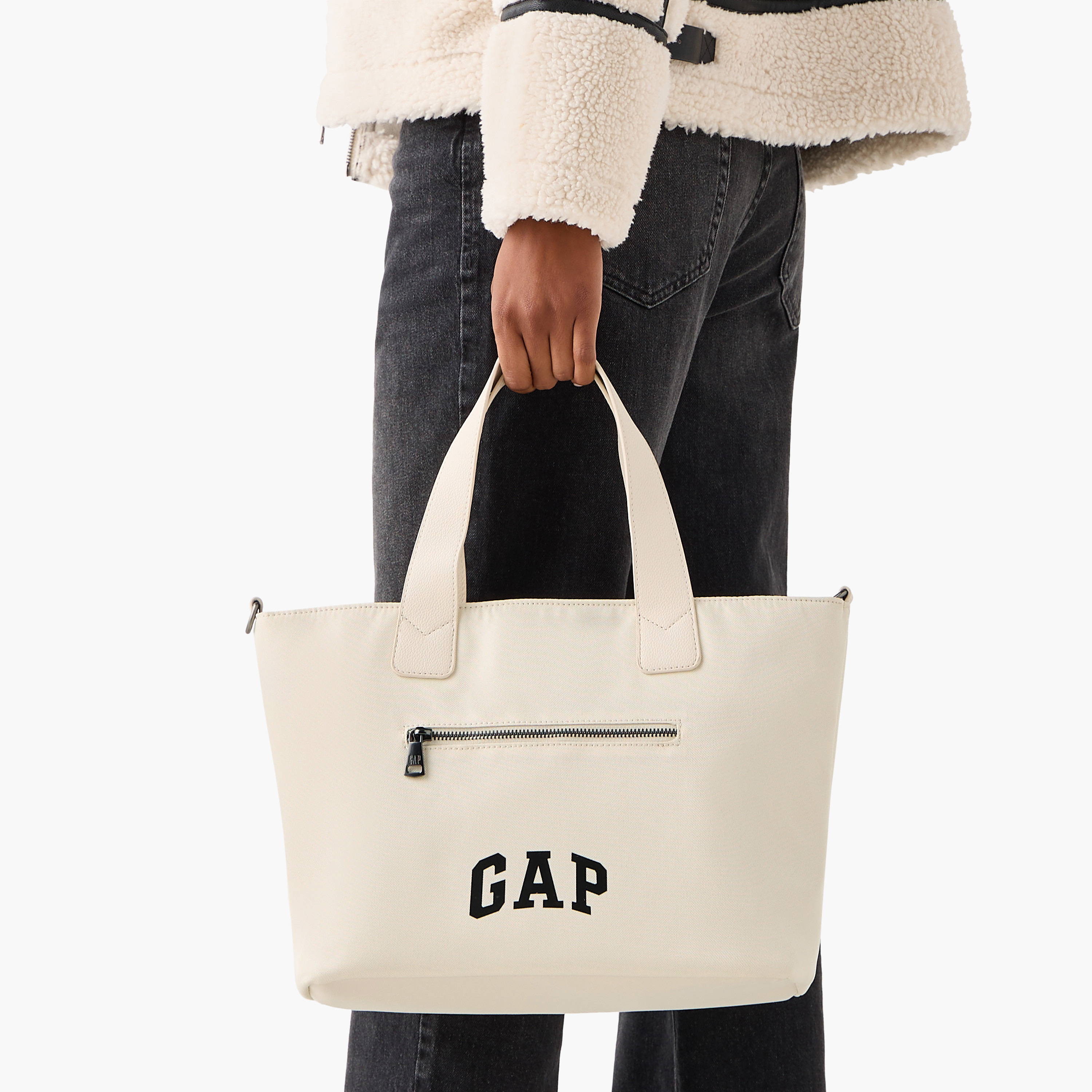 Buy Women s GAP Solid Tote Bag with Detachable Strap and Zip Closure Online Centrepoint Bahrain