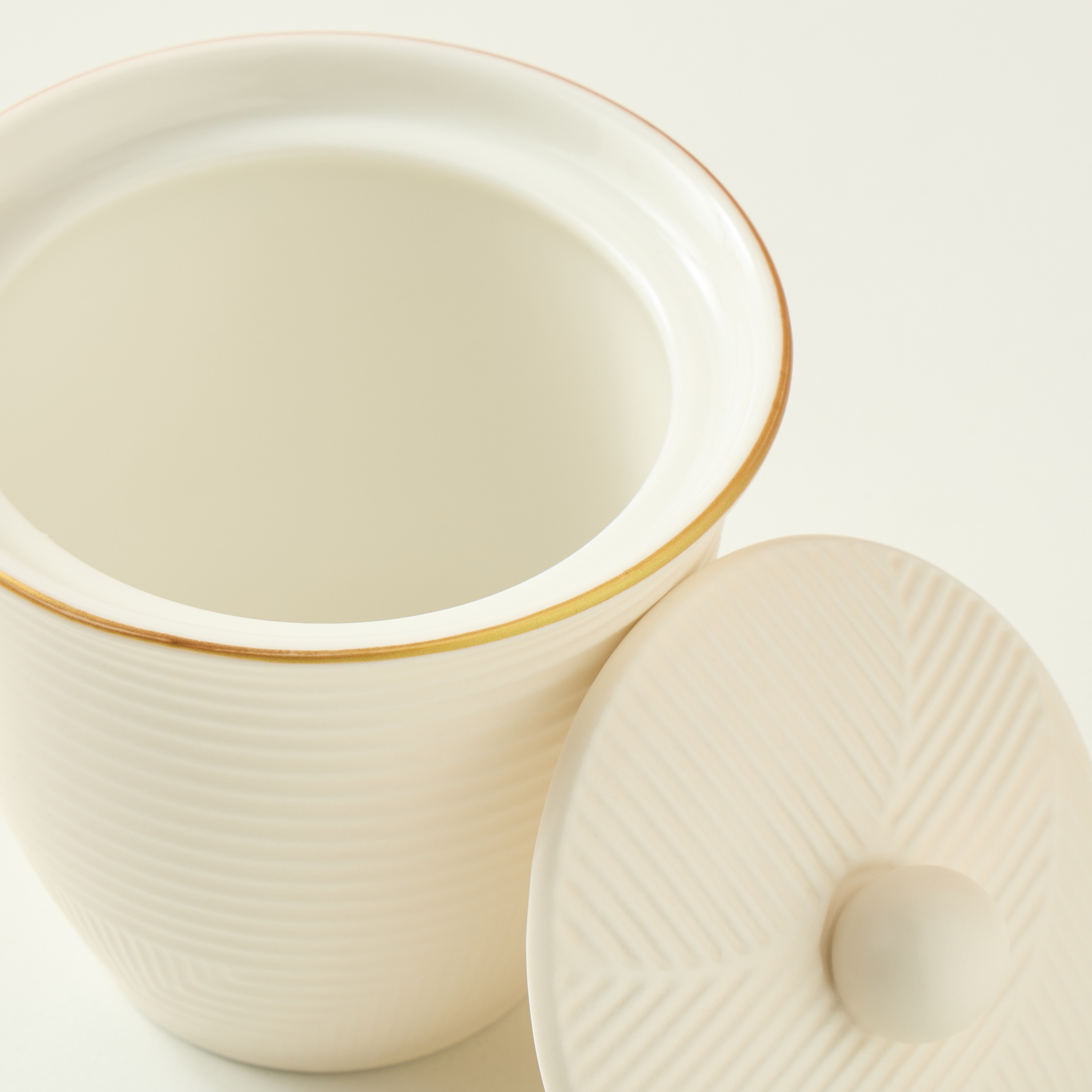 Textured Ceramic Sugar Pot-household-dining-teaandcoffee-teaandcoffeeaccessories-image-3