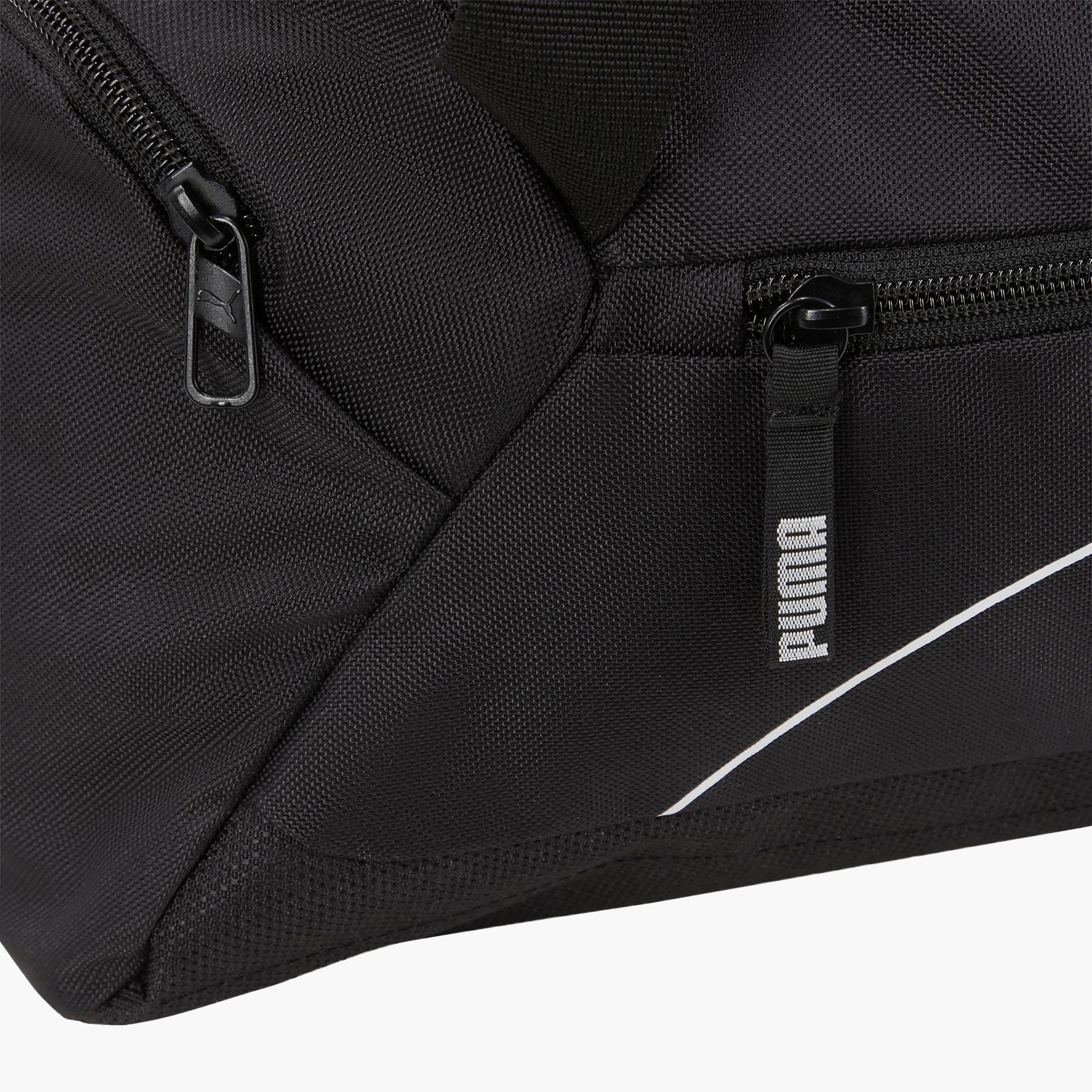 حقيبة أساسيات الرياضة صغيرة بالشعار من بوما 09033101 | OE-travel-luggagesandbags-dufflebags-image-4