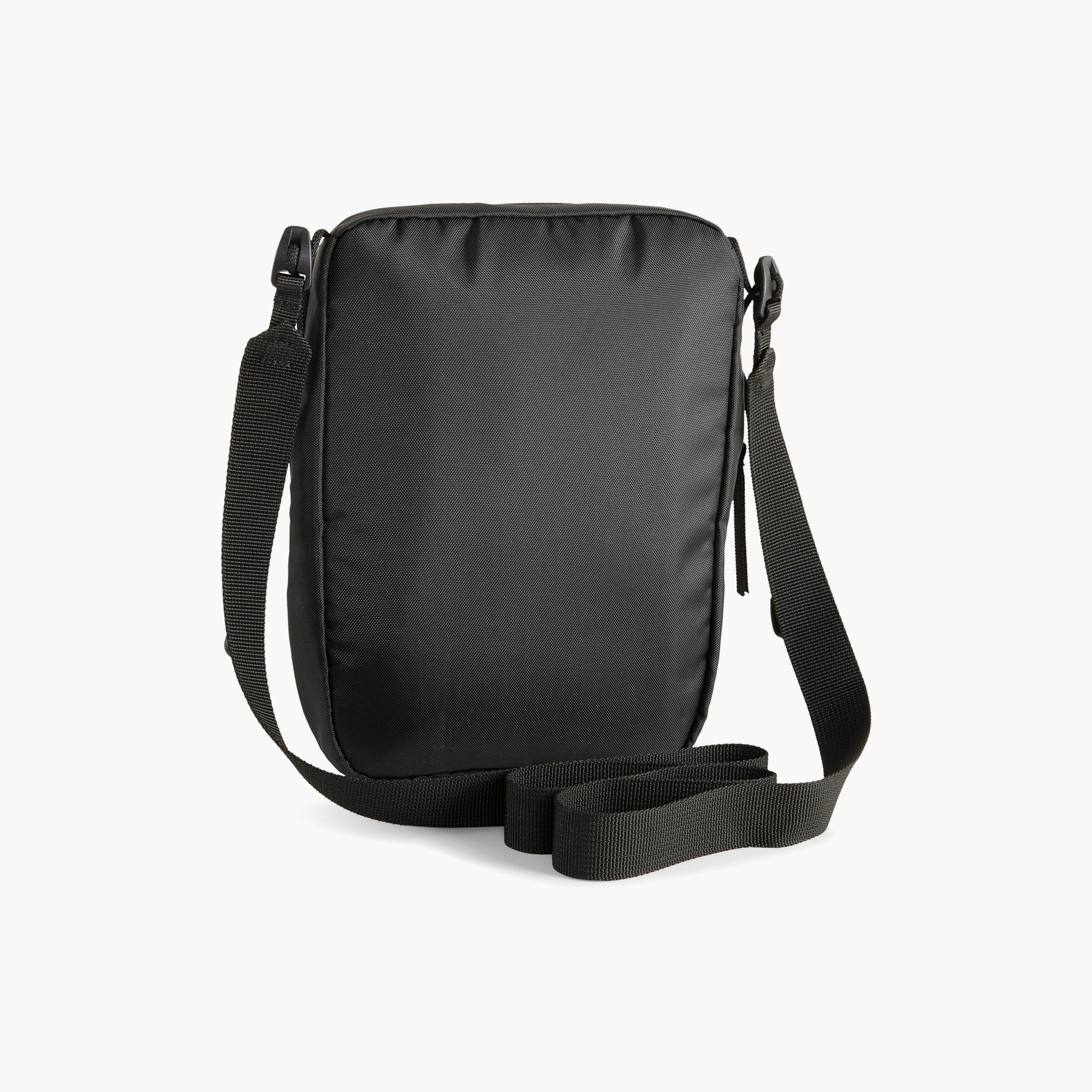 حقيبة محمولة بشعار سباق فيراري من بوما | OE-men-bags-image-9