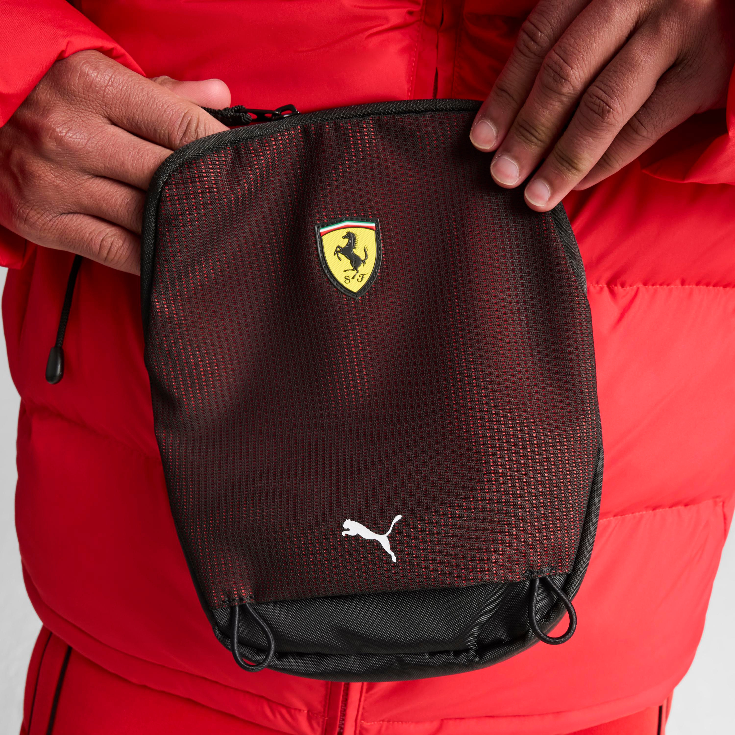 حقيبة محمولة بشعار سباق فيراري من بوما | OE-men-bags-image-11