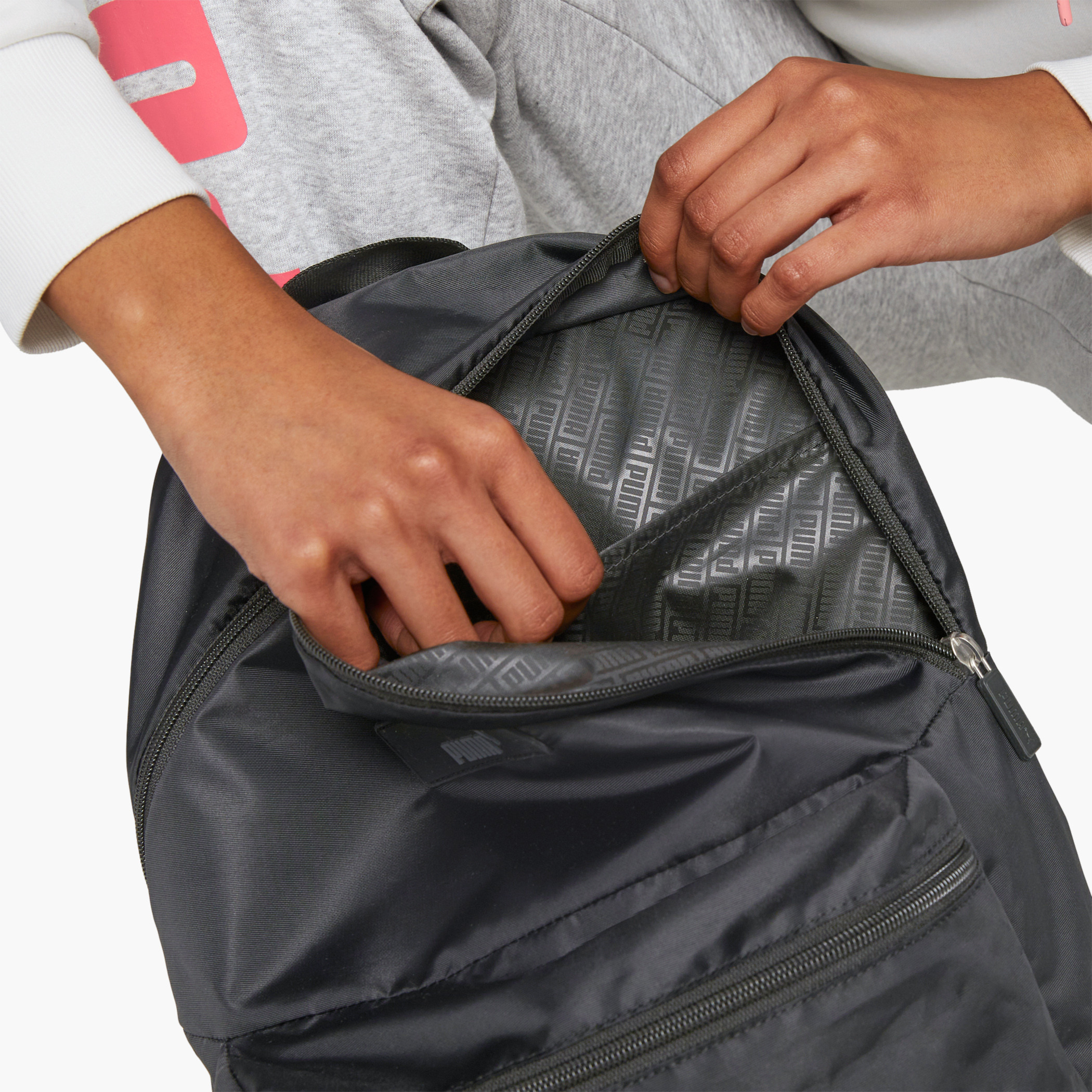 شنطة ظهر سادة بسحّاب إغلاق وحمّالات قابلة للتعديل من بوما - 14 بوصة-school-bagsandbackpacks-backpacks-image-5