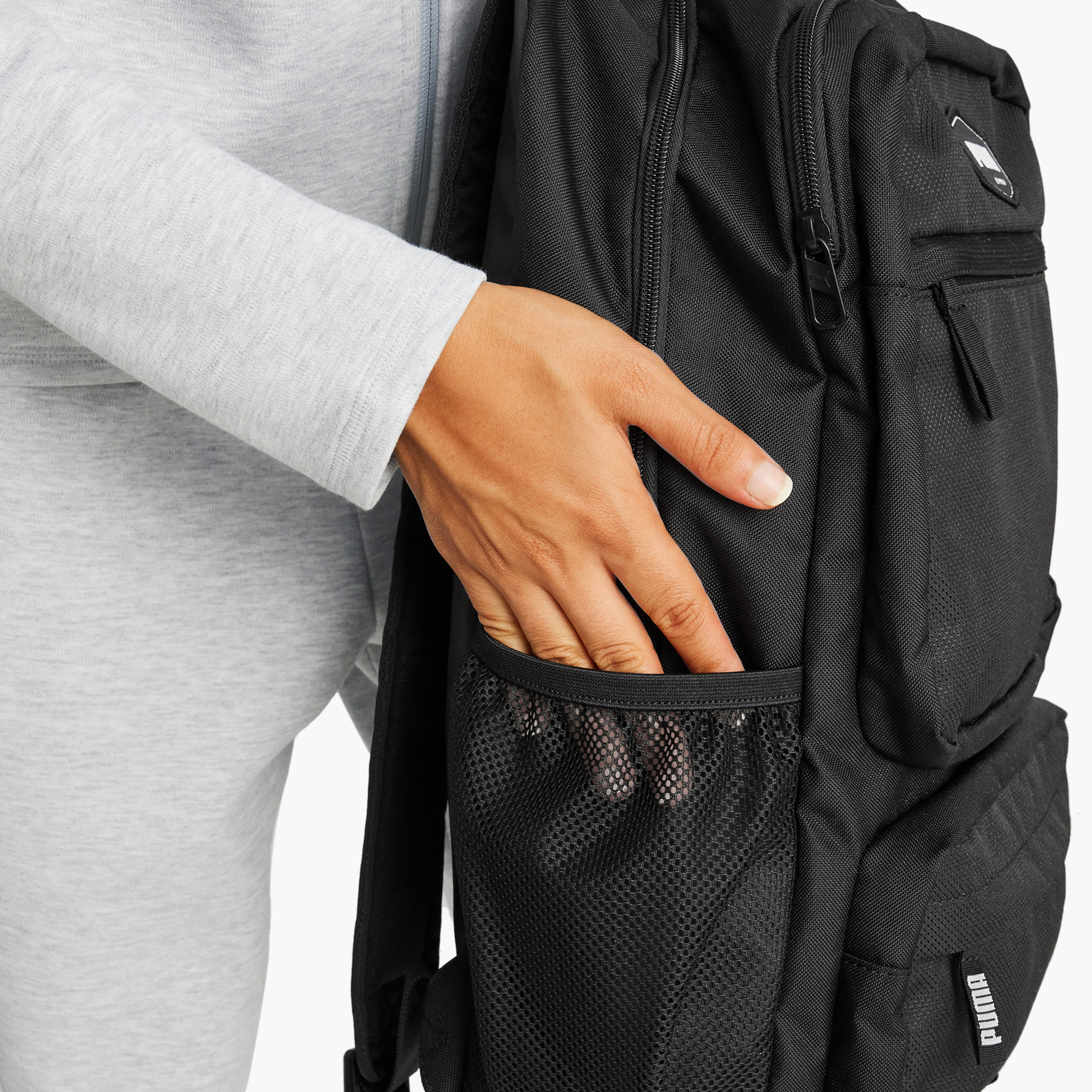 شنطة ظهر بحمالات قابلة للتعديل وسحاب إغلاق وزخارف شعار ديك من بوما - 18 بوصة-school-bagsandbackpacks-backpacks-image-5