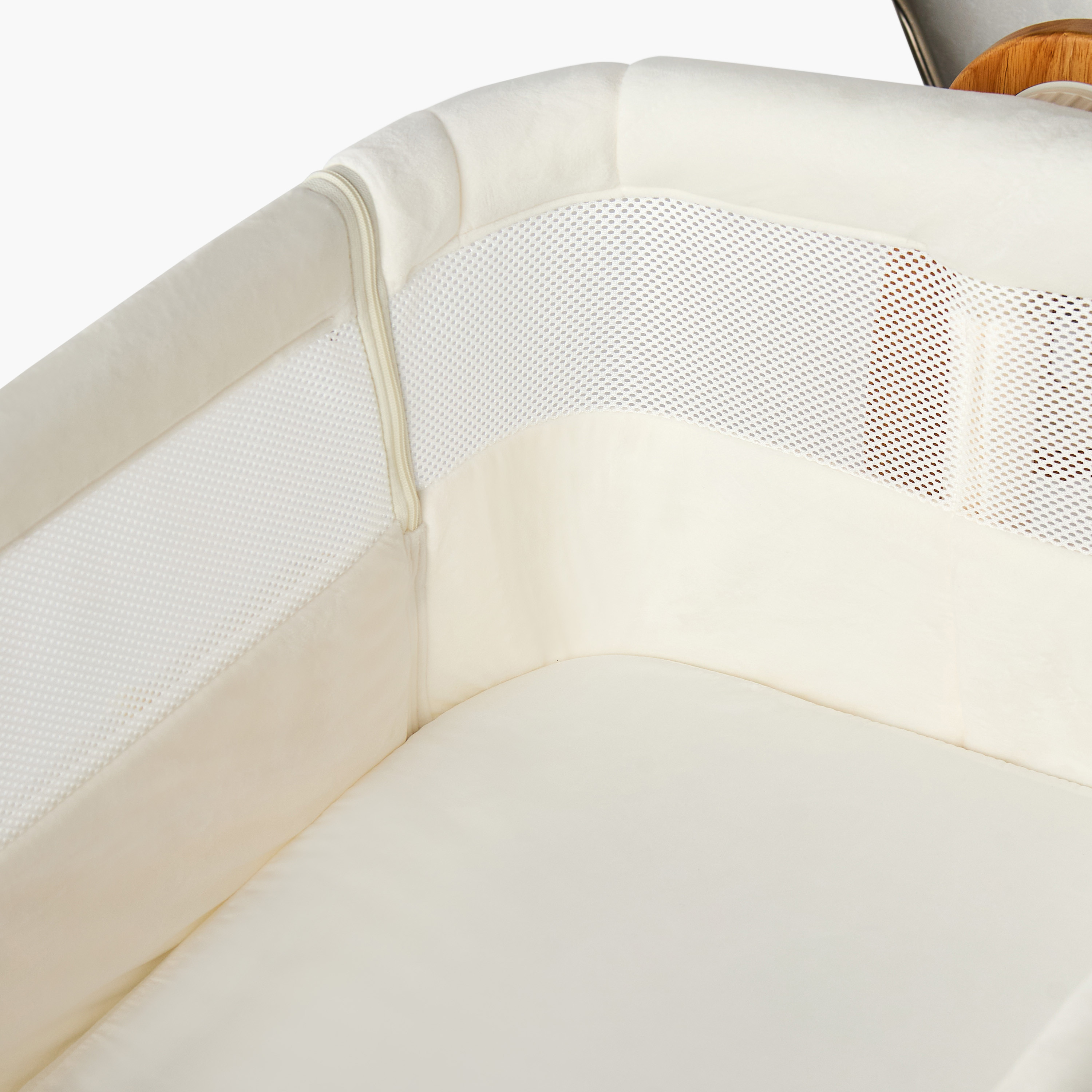 Giggles Elton Bassinet-baby-nursery-furniture-cribsandbeds-bassinets-image-13