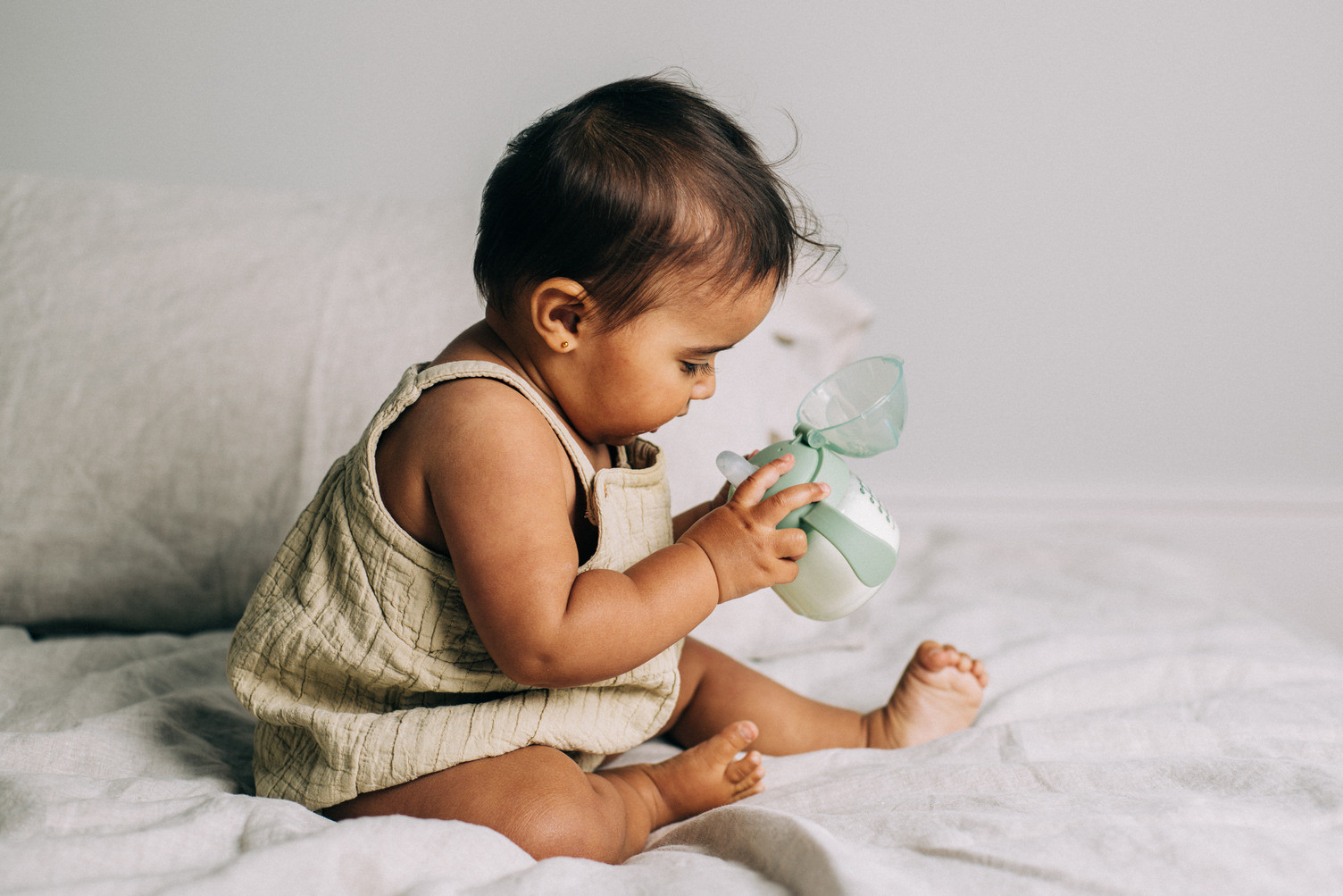 Tommee Tippee Printed Transition Cup with Handle - 150 ml-baby-feeding-mealtimeessentials-image-4