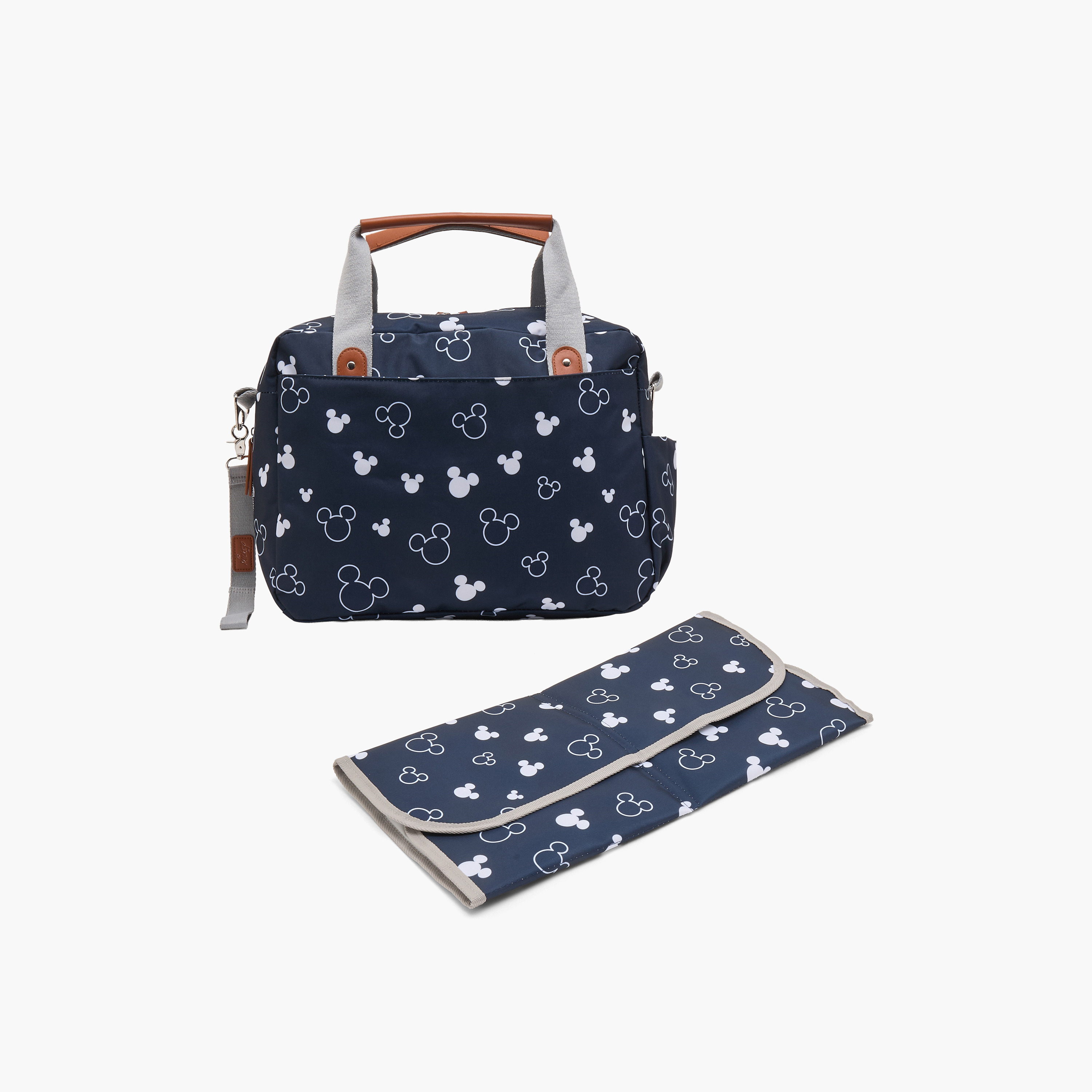 شنطة حفاضات بطبعات ميكي ماوس من ديزني-baby-gear-diaperbags-image-2