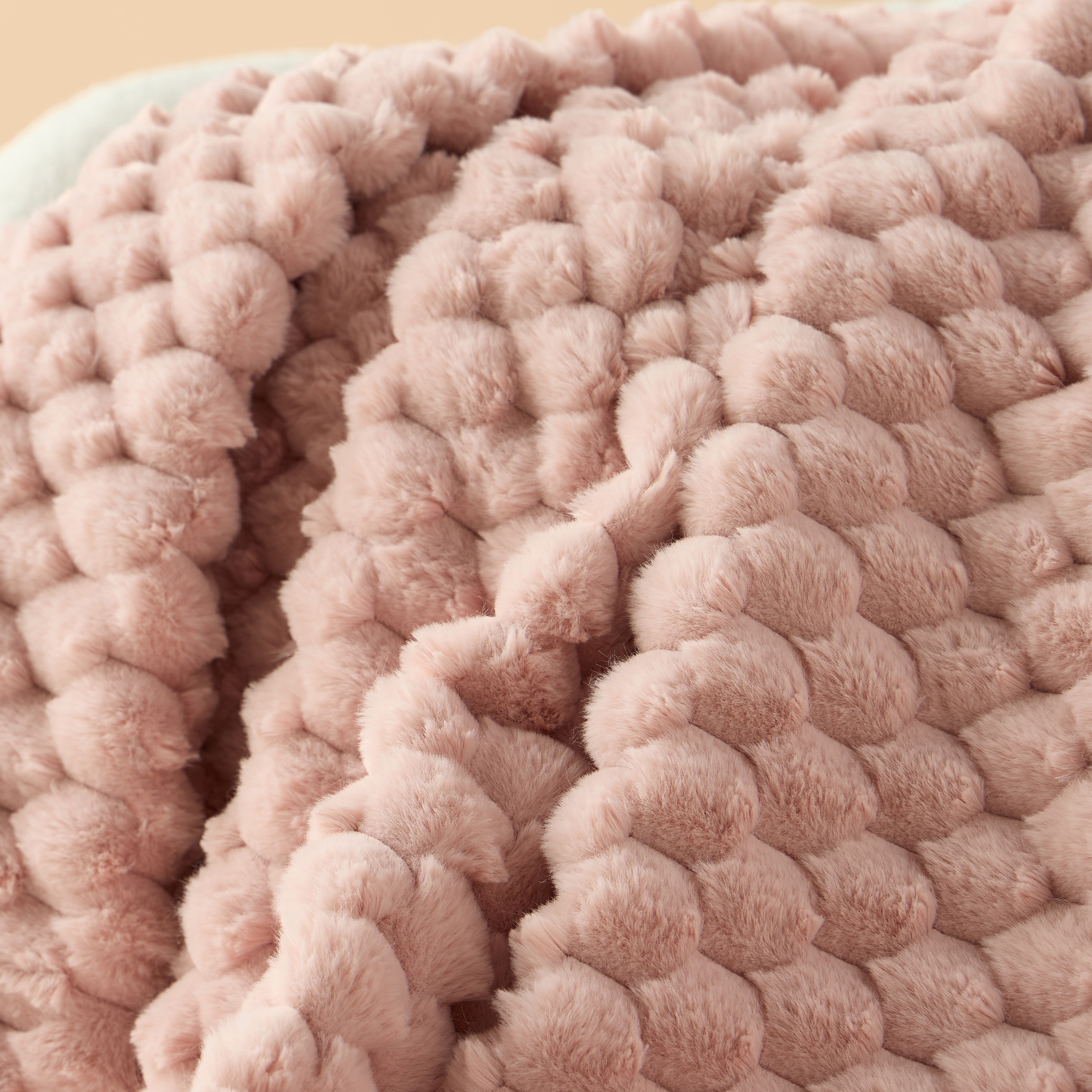 Honeycomb Textured Fur Throw - 127x152 cms-household-cushionsandthrows-throwsandblankets-throws-image-2