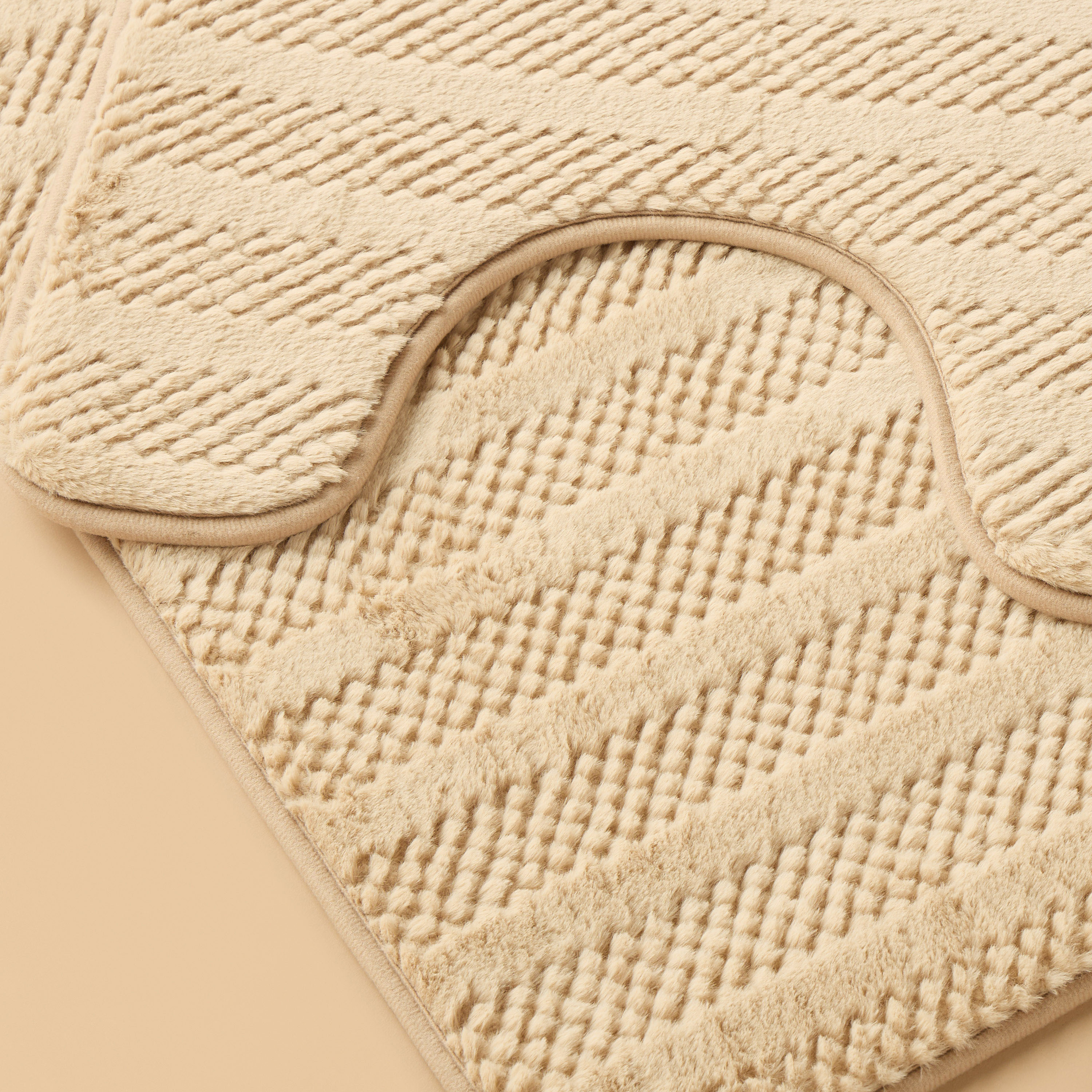 طقم سجاد حمّام إسفنجي بارز الملمس من قطعتين - 50x80 سم-household-bathandlaundry-bathlinen-bathmatsandtubmats-image-4