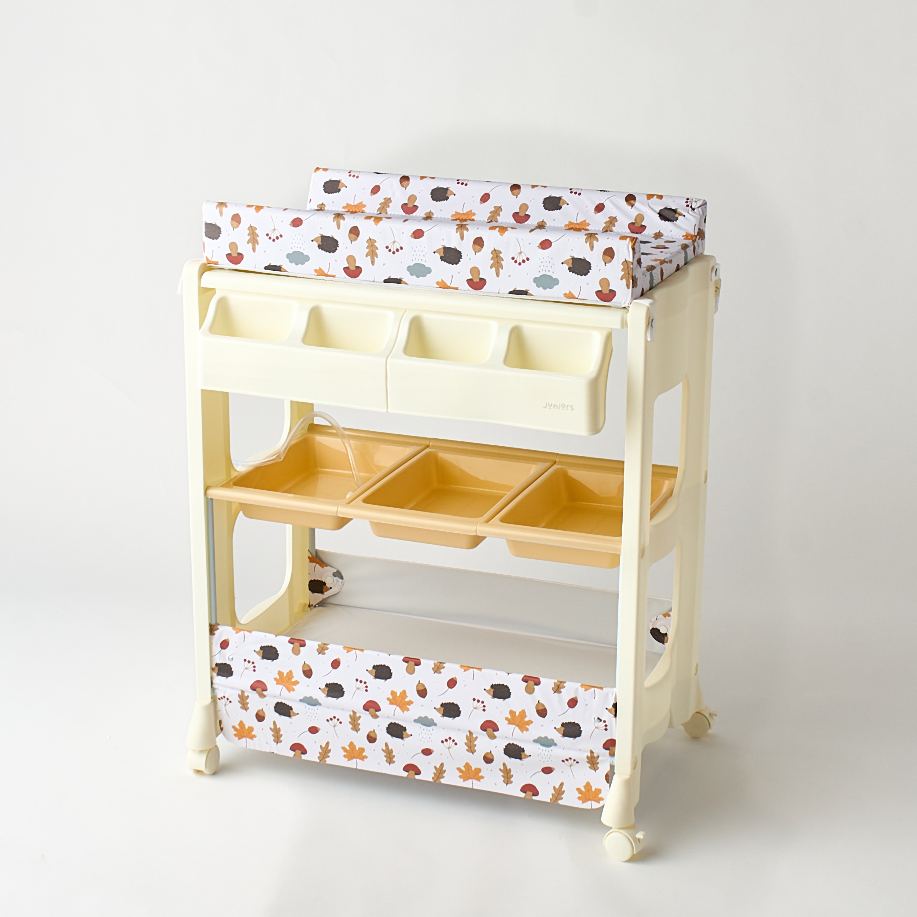 Juniors Printed Changing Table-baby-bathandcare-changingtables-image-1