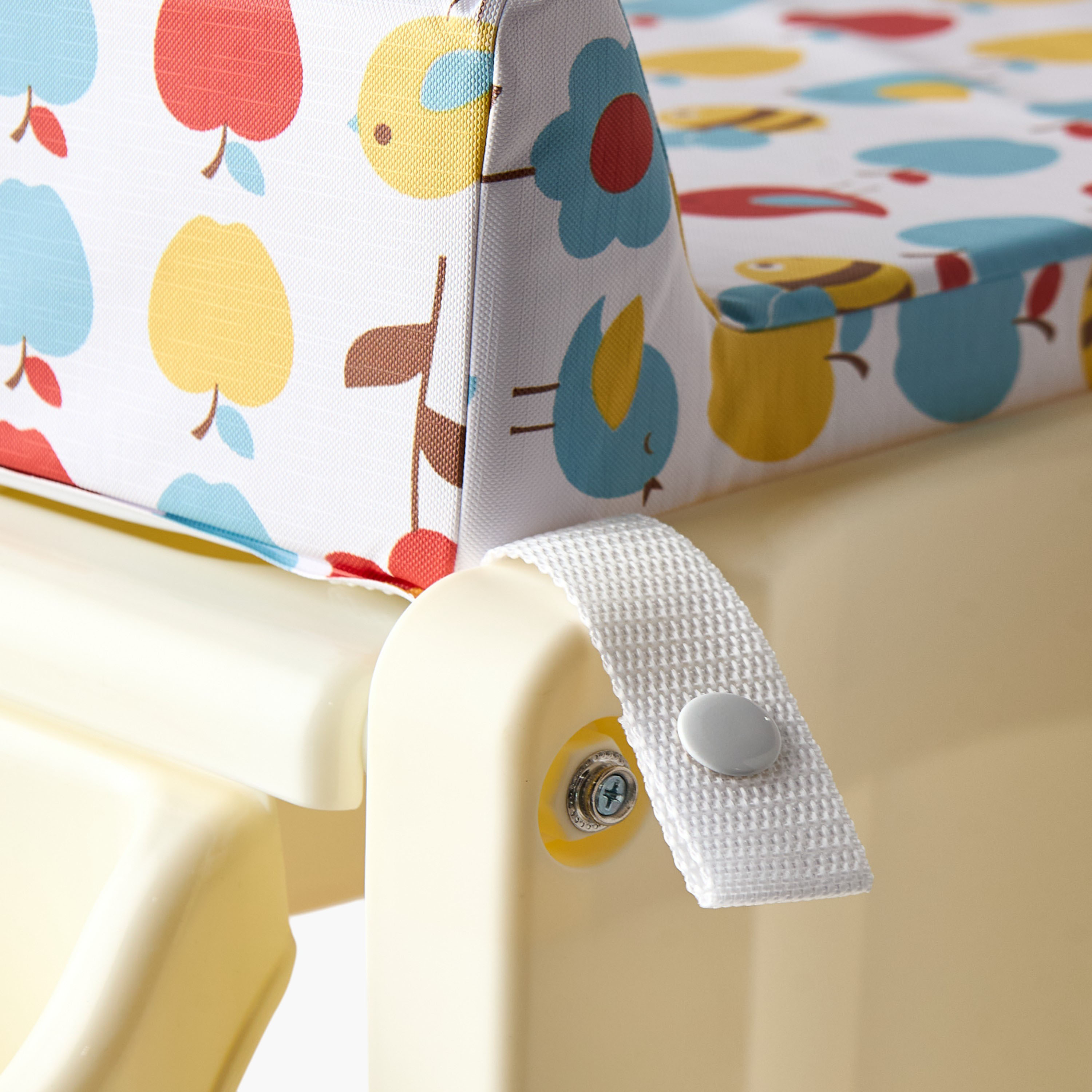 Juniors Printed Changing Table-baby-bathandcare-changingtables-image-8