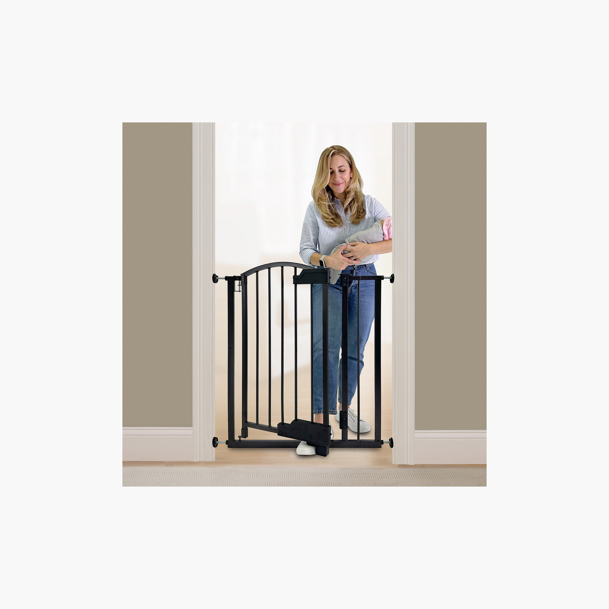 Ingenuity Thruway 52W Series Glide Open Safety Gate-baby-healthandsafety-babyproofing-image-2