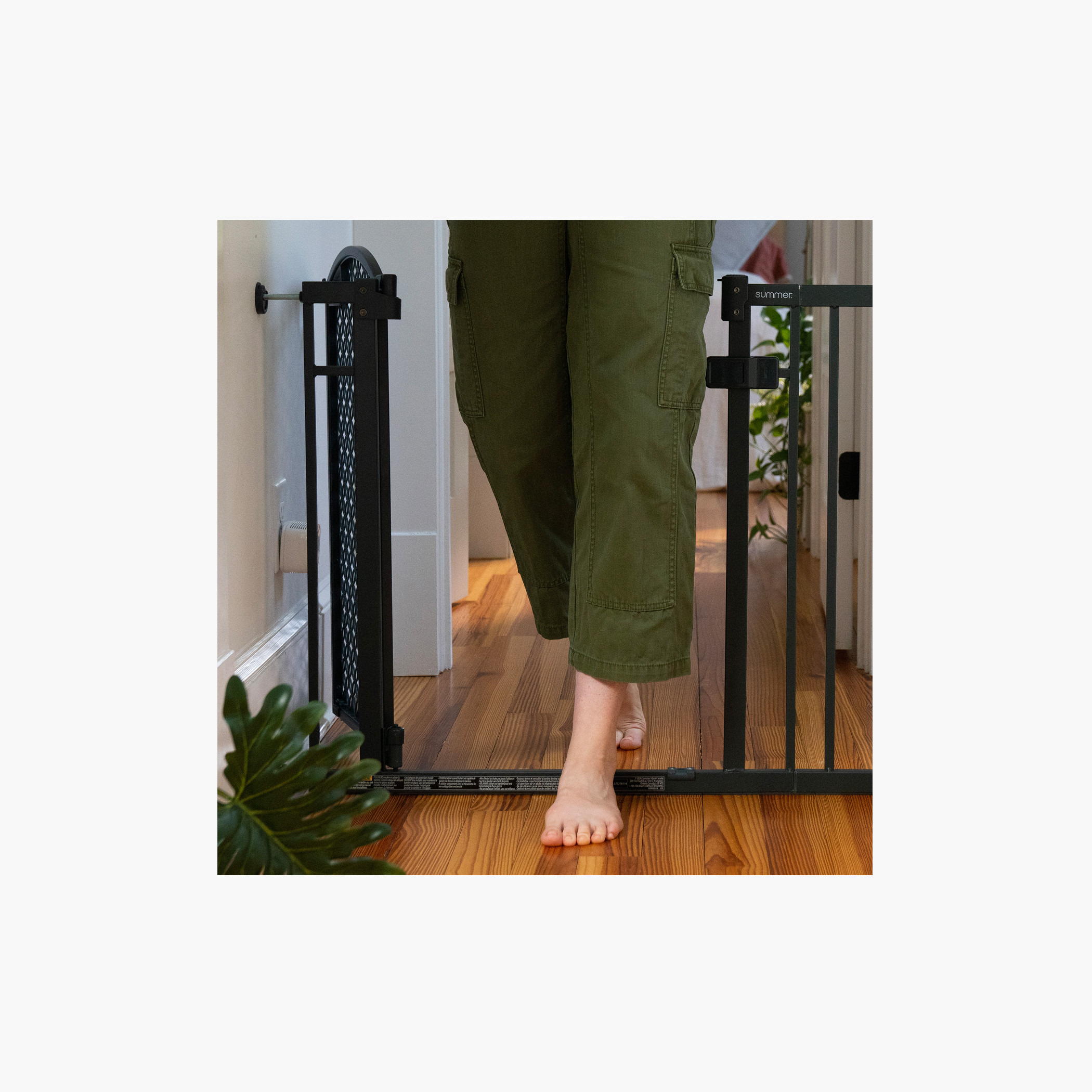 Ingenuity The Doorway Baby Safety Gate-baby-healthandsafety-babyproofing-image-4