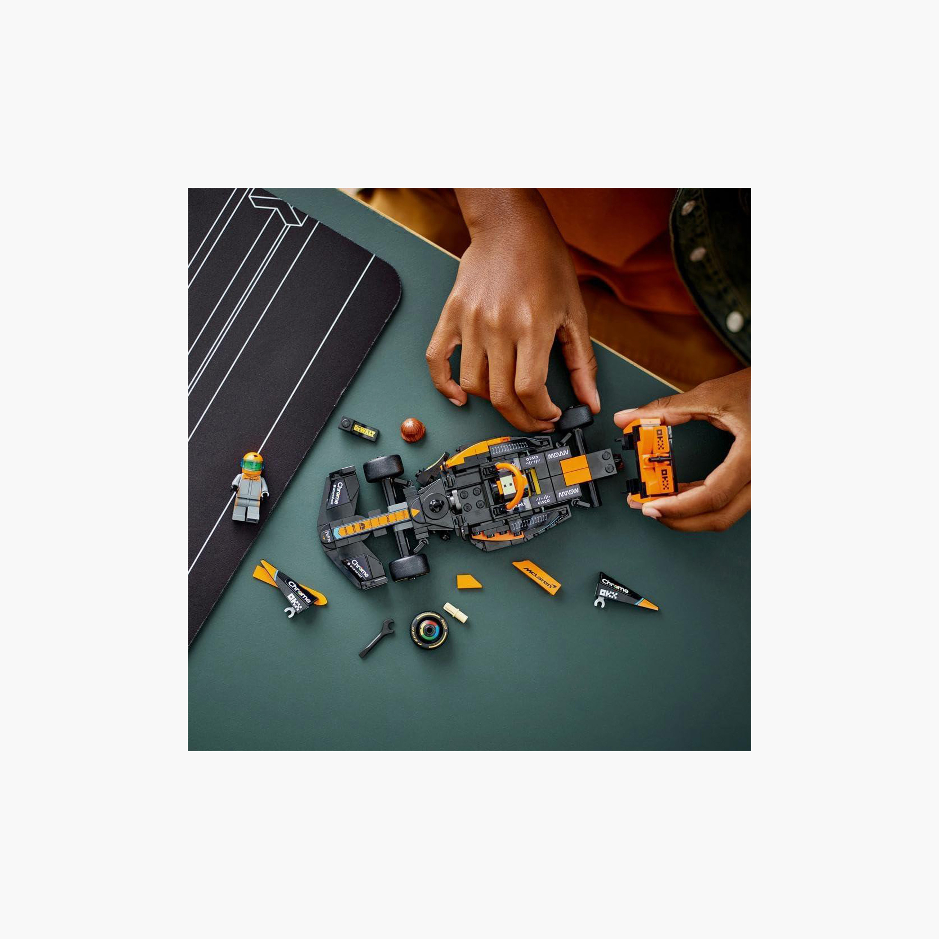 LEGO® Speed Champions 2023 McLaren Formula 1 Race Car 76919-toys-buildingblocks-blocks-image-11