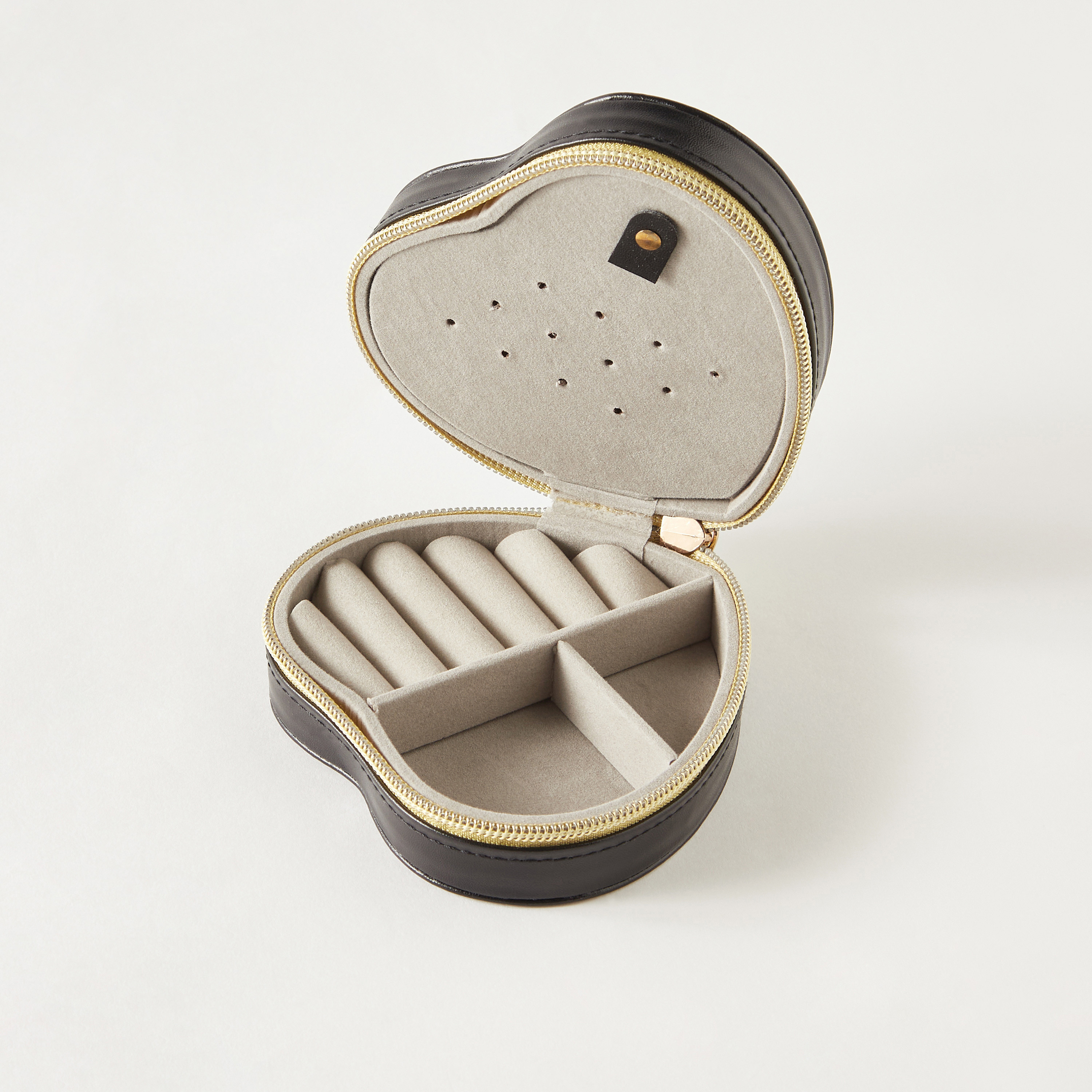 Syloon Heart-Shaped 3-Compartment Jewellery Organizer with Zip Closure - 12x11x5 cms-women-watchesandjewellery-jewellery-storage-image-3