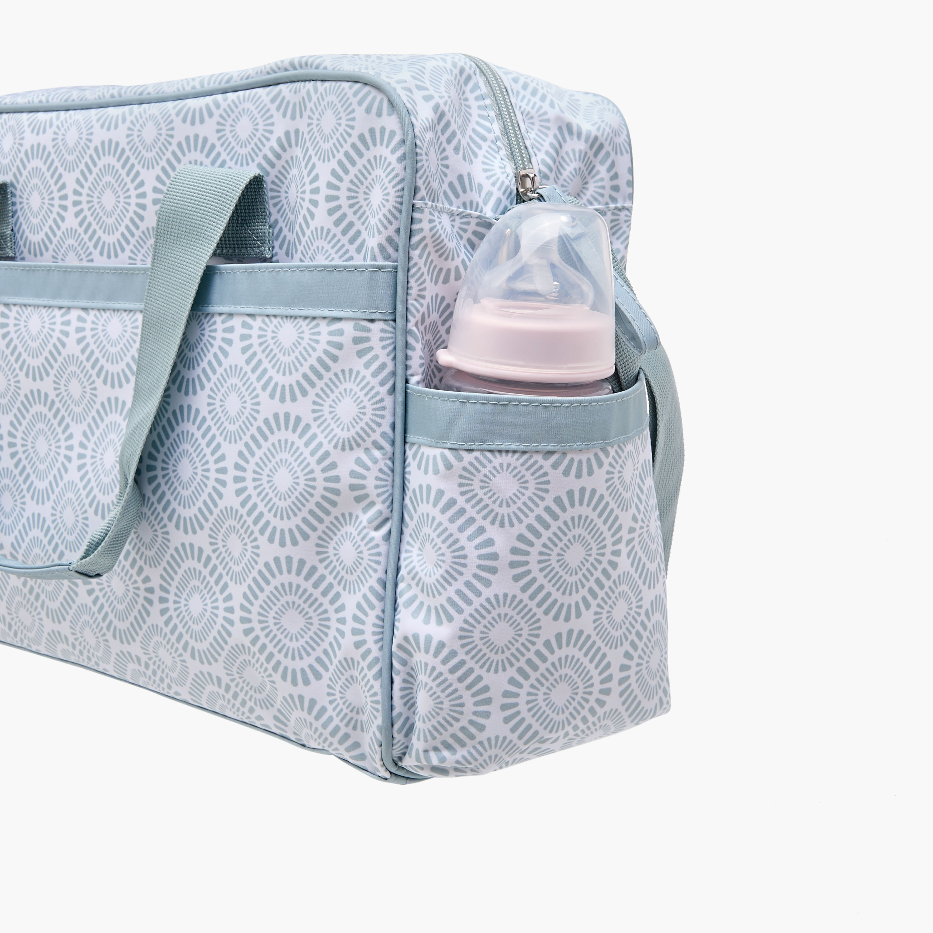 شنطة حفاضات بسحّاب إغلاق وحزام قابل للفصل وطبعات من جونيورز-baby-gear-diaperbags-image-4