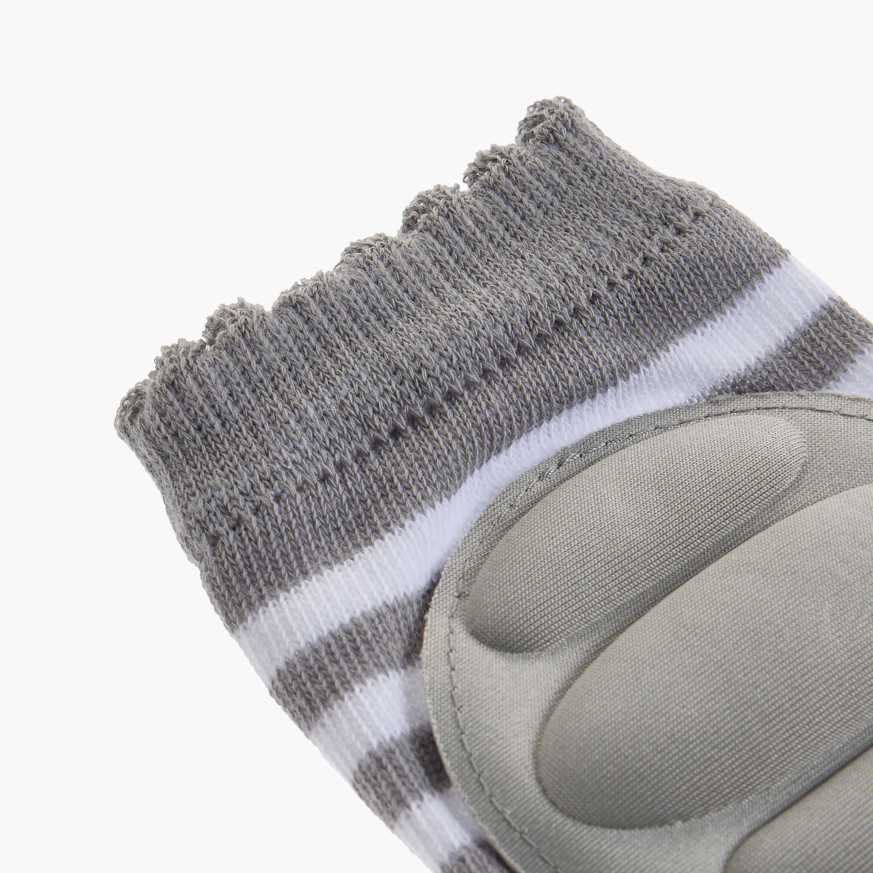 وسادة ركبة مخططة من جونيورز - طقم من قطعتين-baby-healthandsafety-babyproofing-image-3