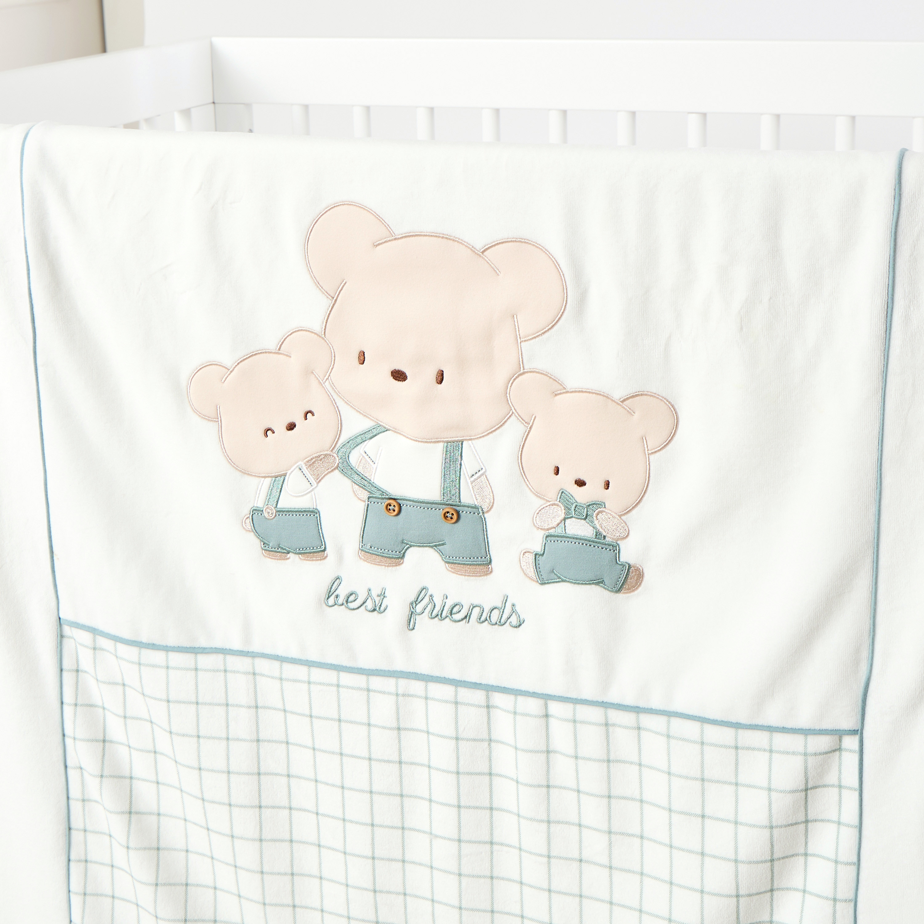 Juniors Applique Detail Raschel Blanket - 76x100 cm-baby-nursery-blanketsandswaddles-receivingblankets-image-2
