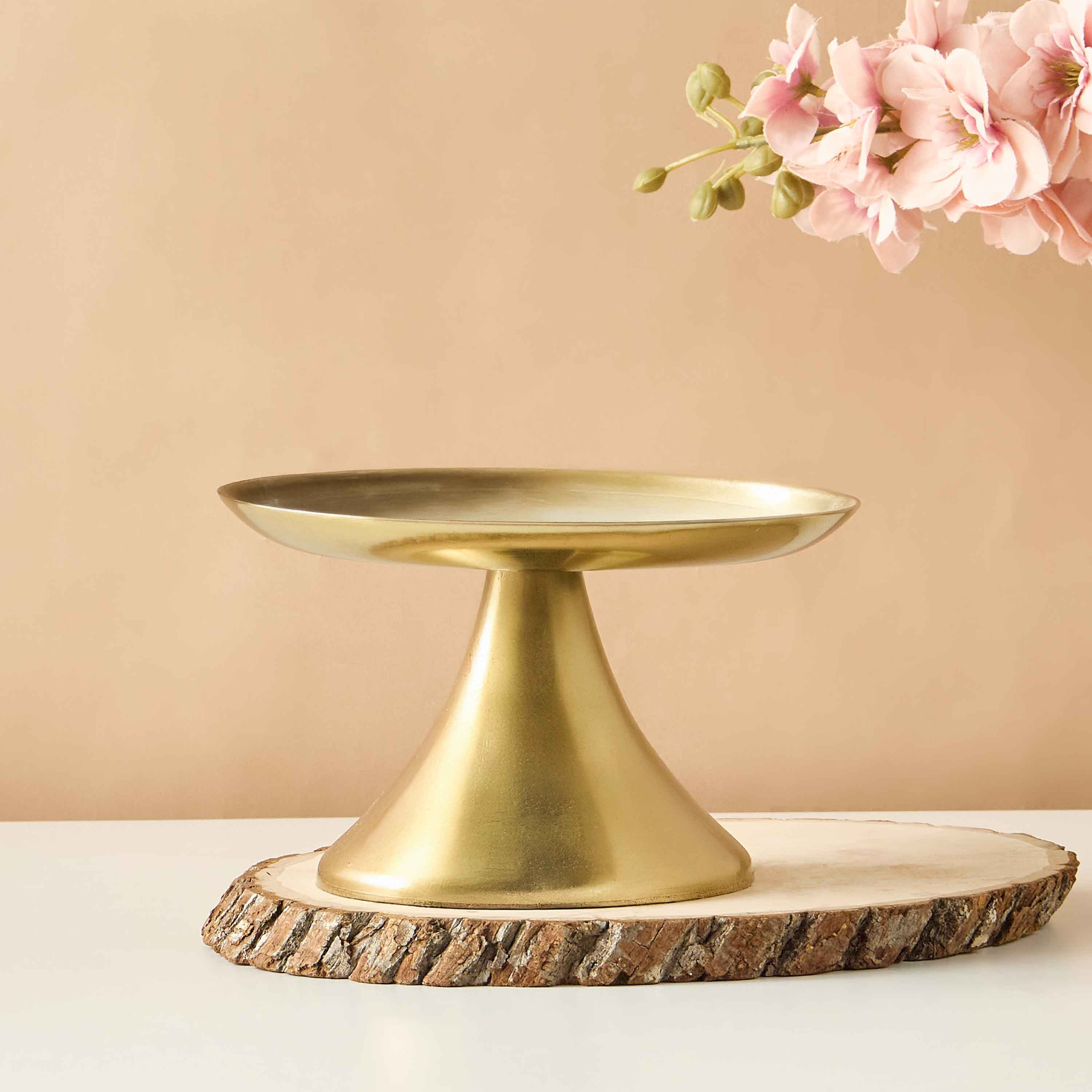 Embossed Iron Cake Stand - 20x14x12 cms-household-dining-serveware-cakestands-image-1