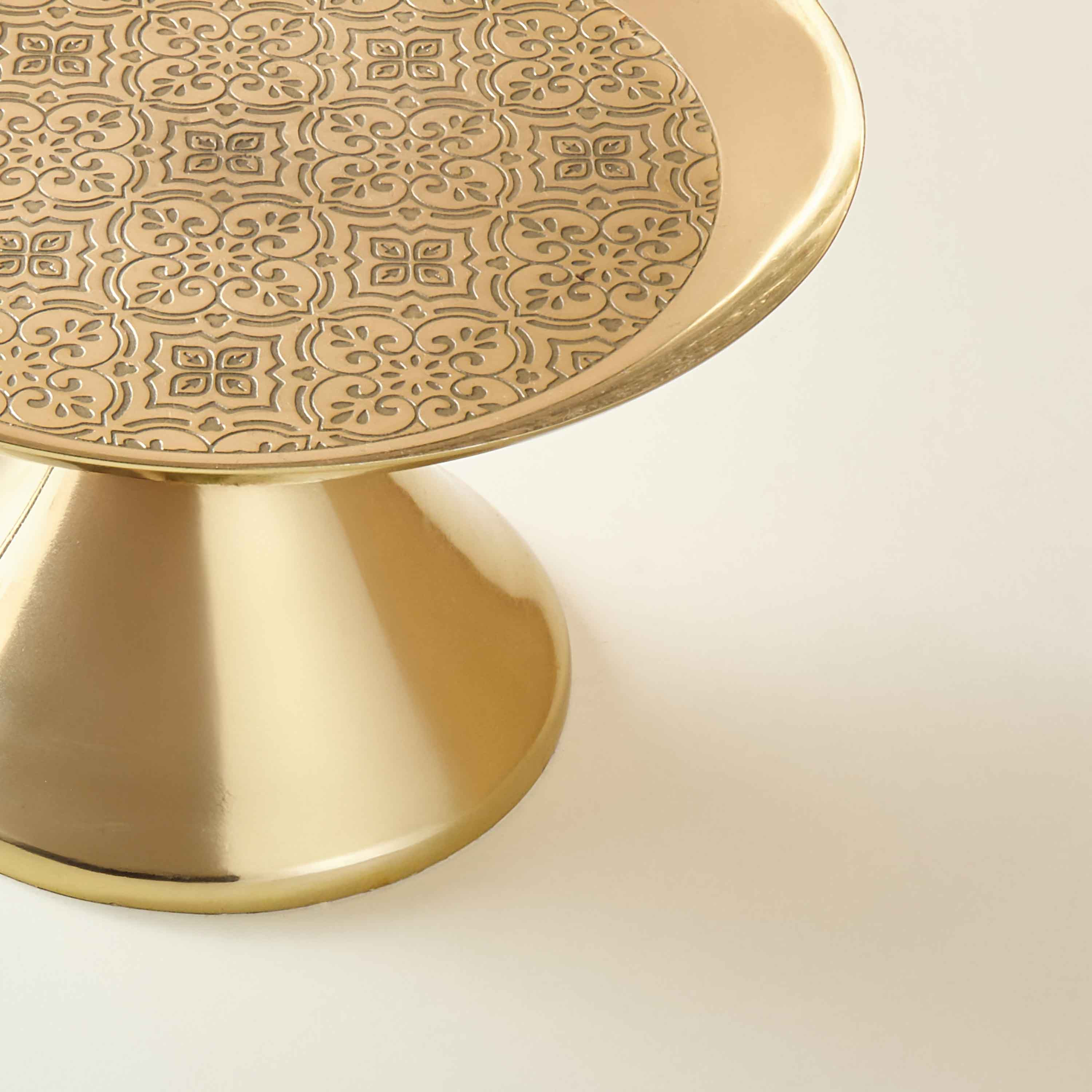 Embossed Iron Cake Stand - 20x14x12 cms-household-dining-serveware-cakestands-image-6