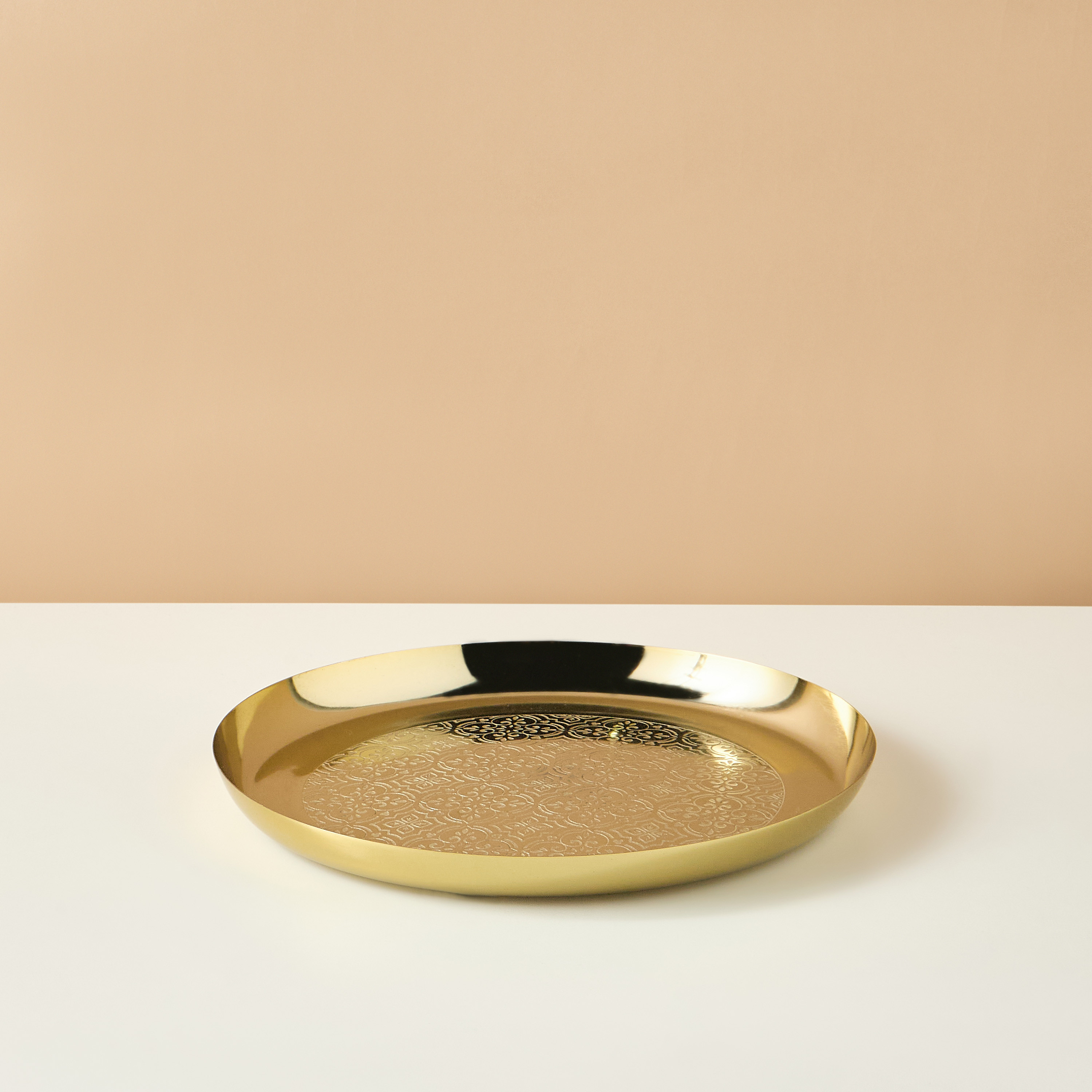 Textured Round Decorative Tray - 25x2 cms-household-dining-serveware-servingtrays-image-2