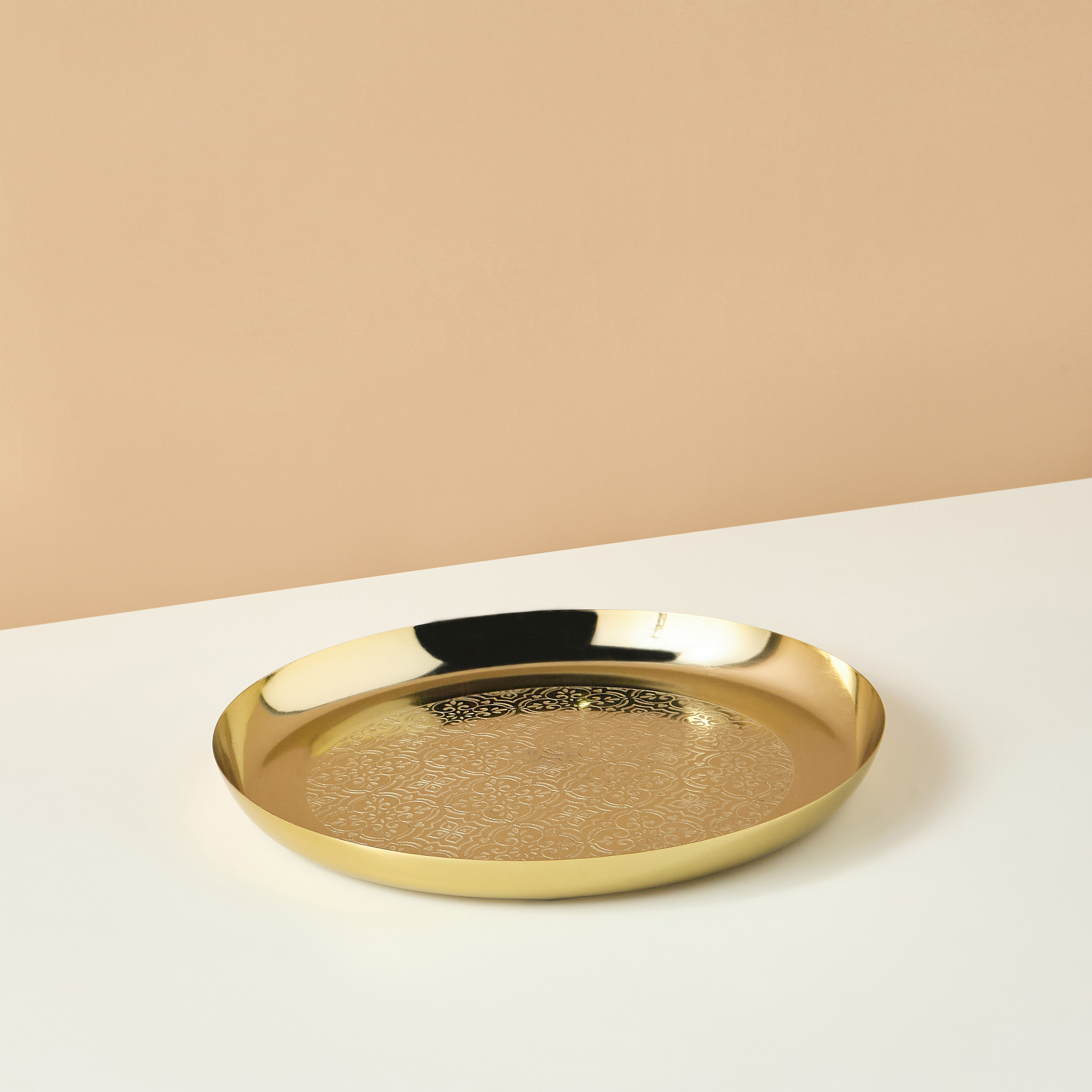Textured Round Decorative Tray - 25x2 cms-household-dining-serveware-servingtrays-image-3