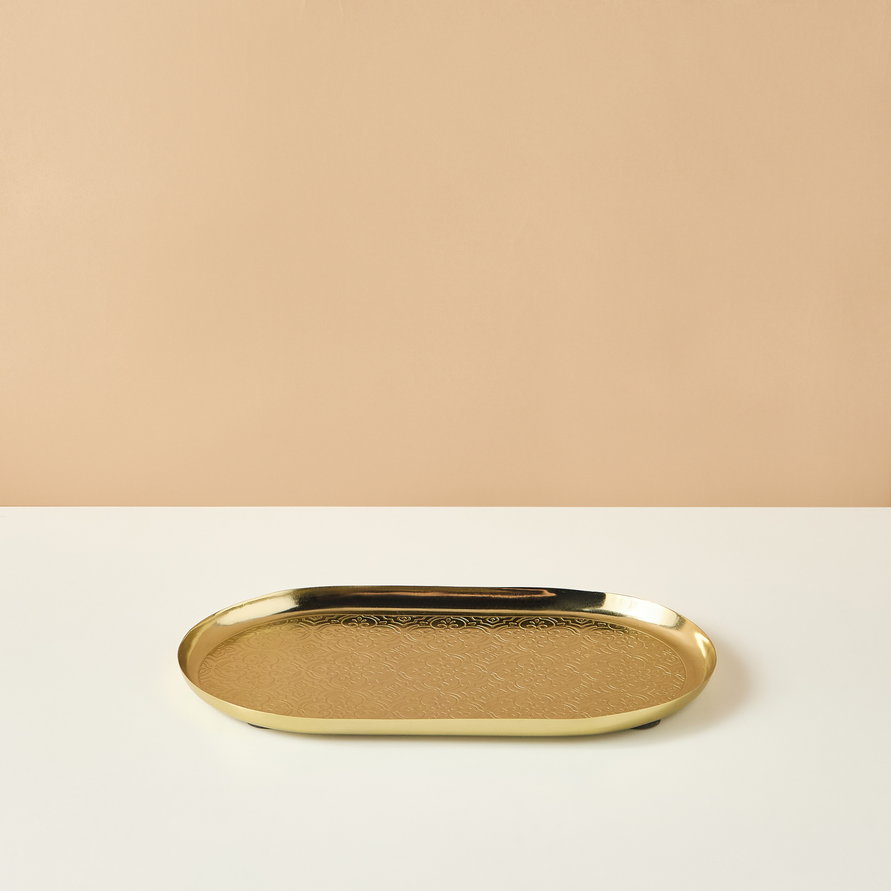 Elevated Textured Oval Tray - 25x16 cms-household-dining-serveware-servingtrays-image-2